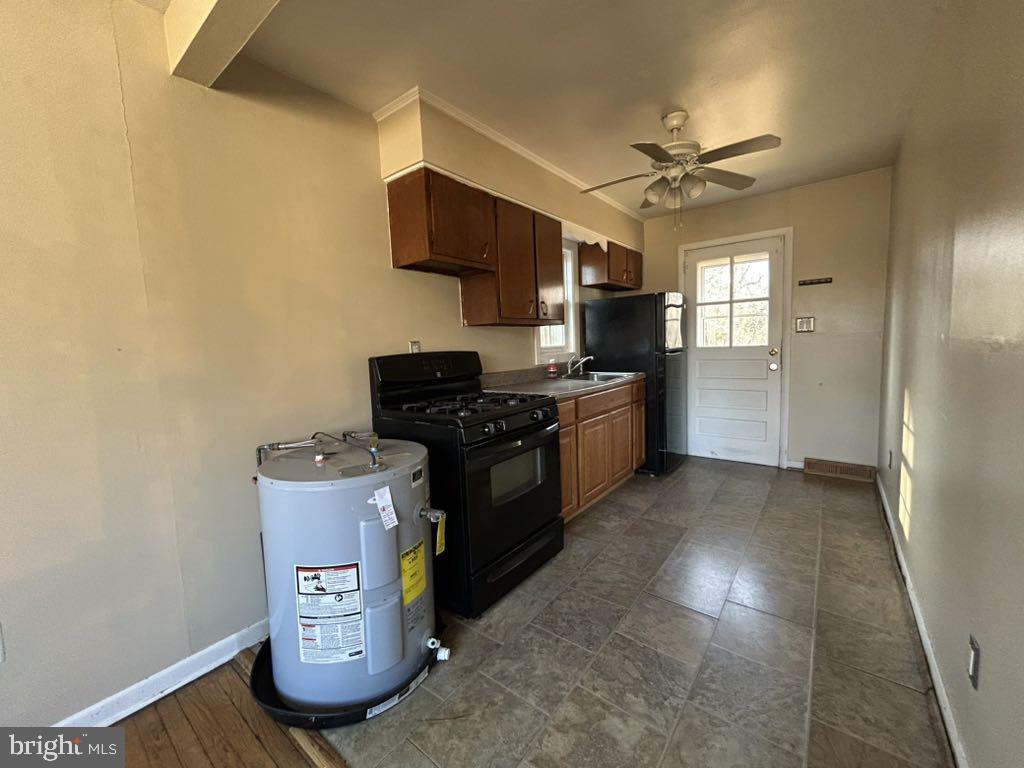 EAST WALDORF - Residential