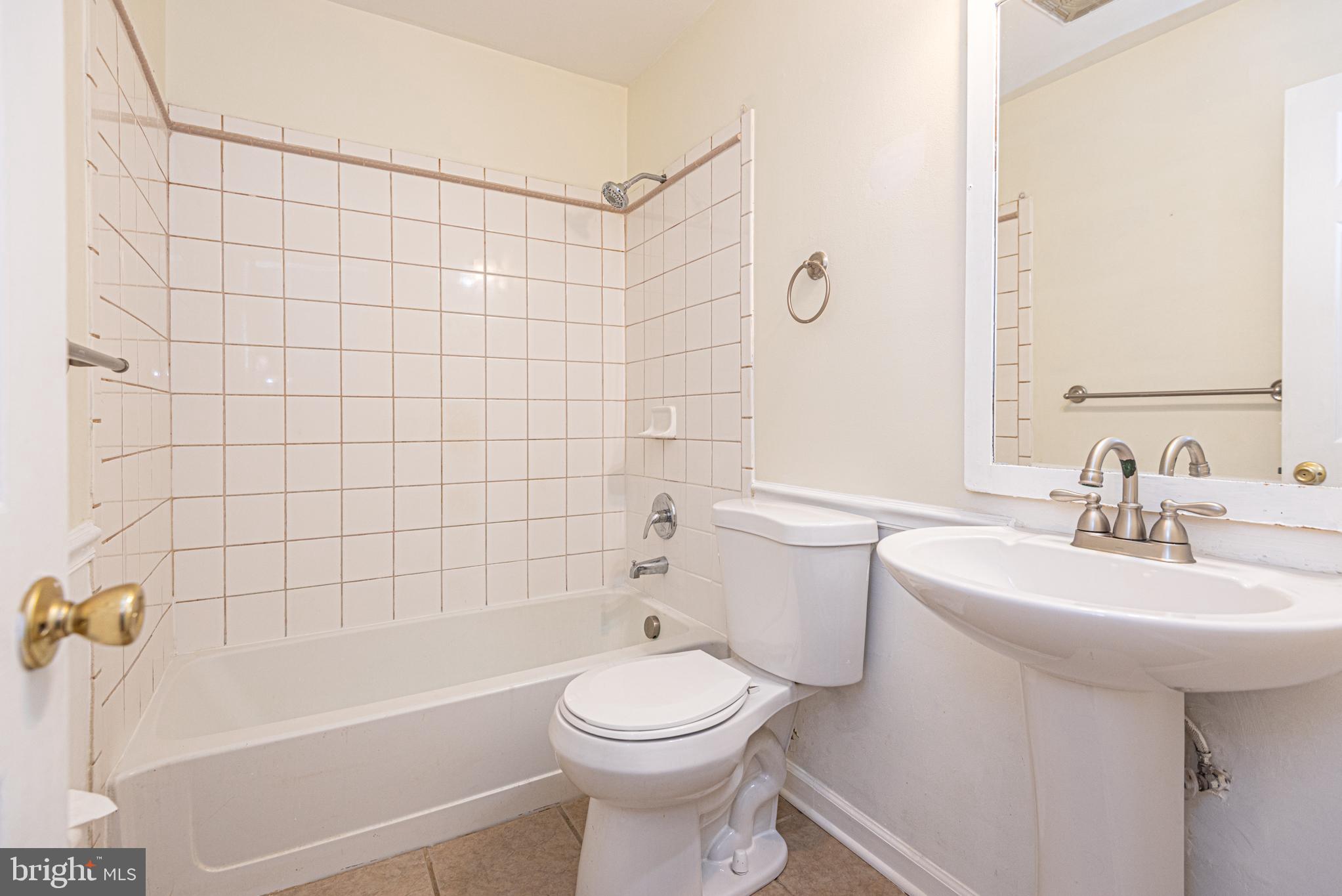 AVALON PARK - Residential