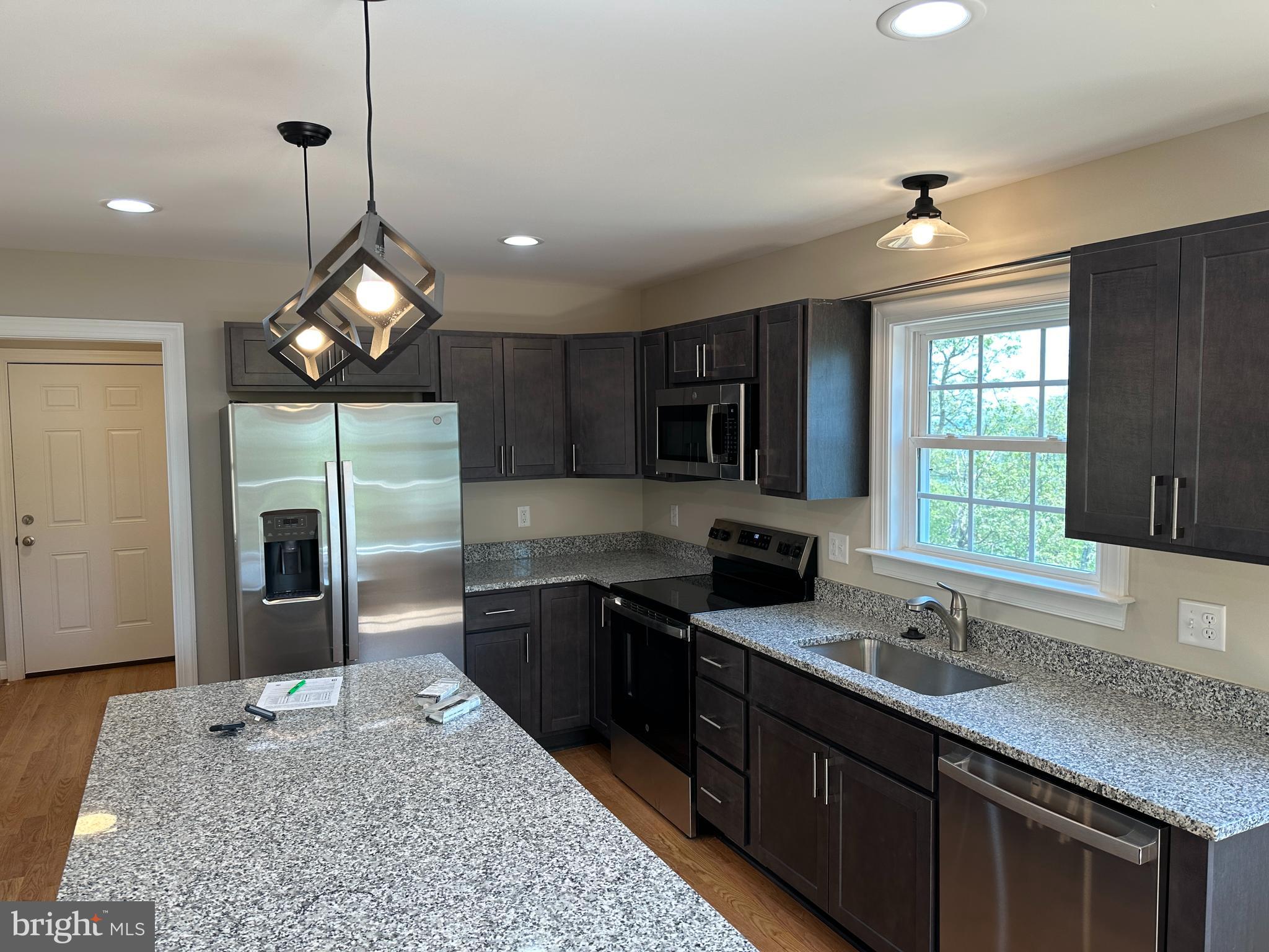 SHAWNEELAND - Residential