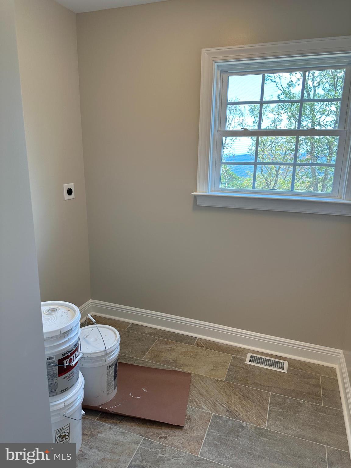 SHAWNEELAND - Residential