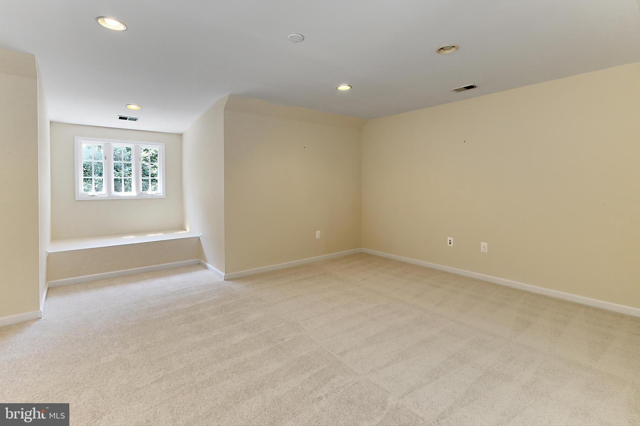 VIRGINIA RUN - Residential