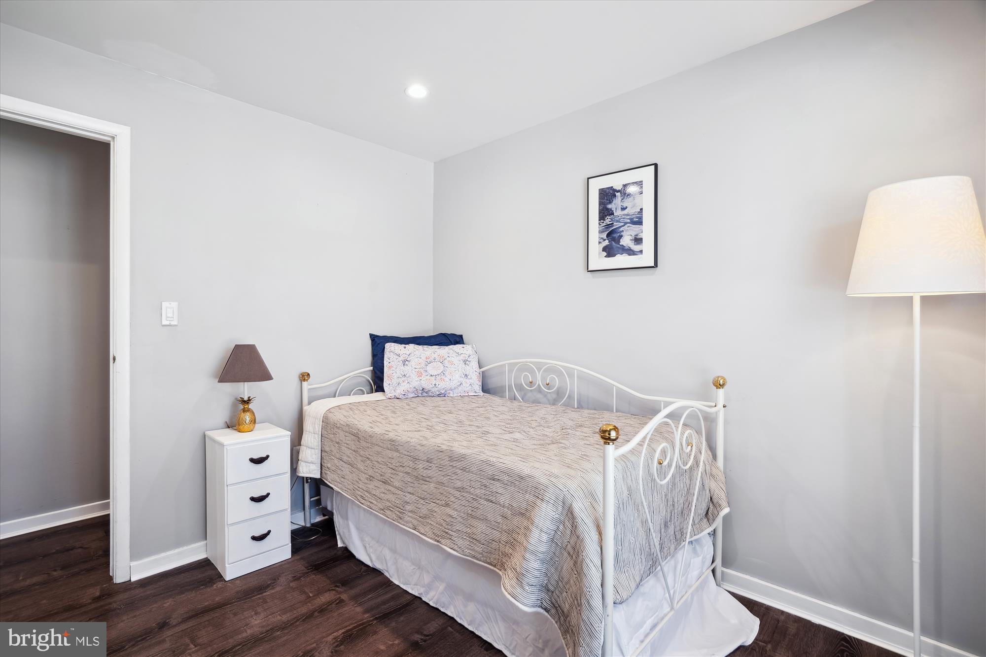 VILLAGE OF LONG REACH - Residential