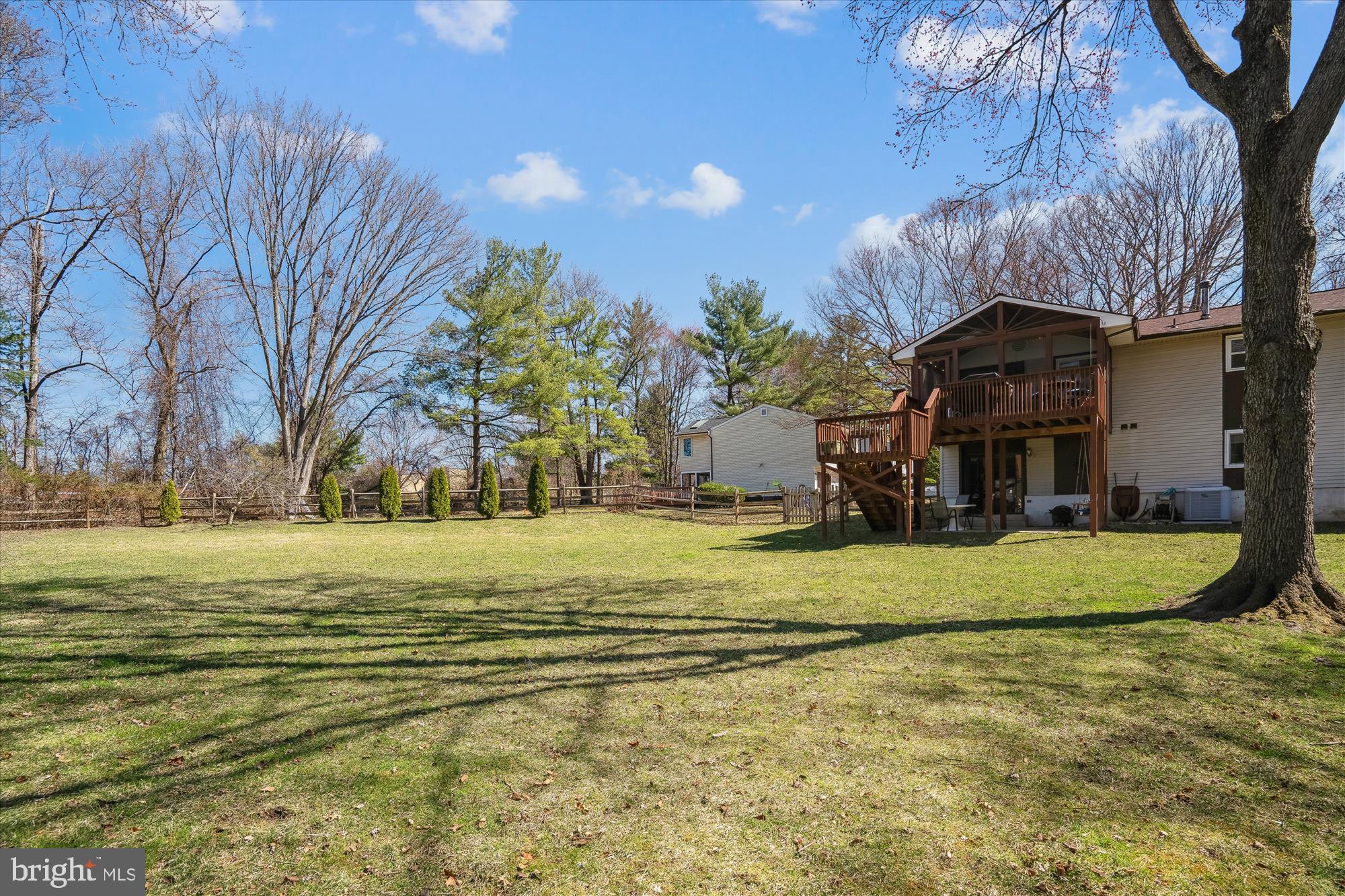 VILLAGE OF LONG REACH - Residential