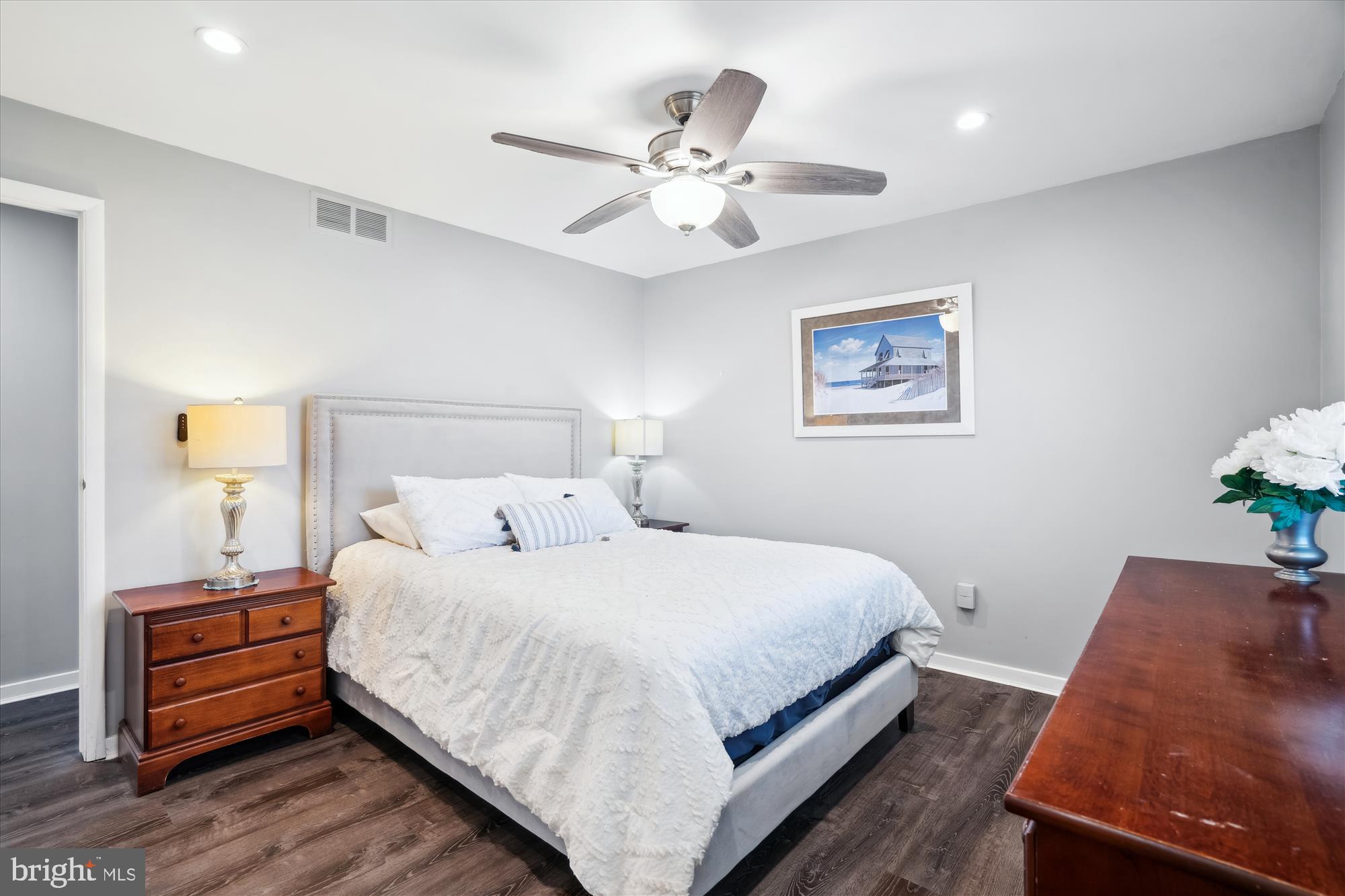 VILLAGE OF LONG REACH - Residential