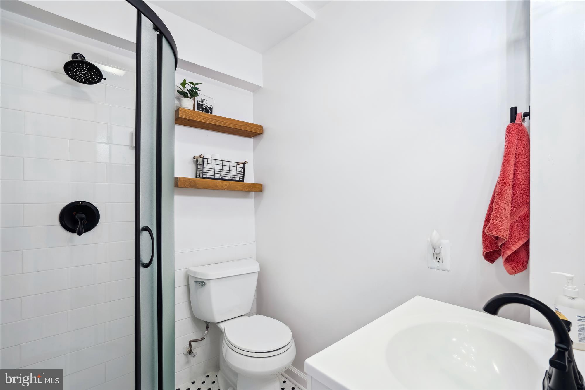 VILLAGE OF LONG REACH - Residential