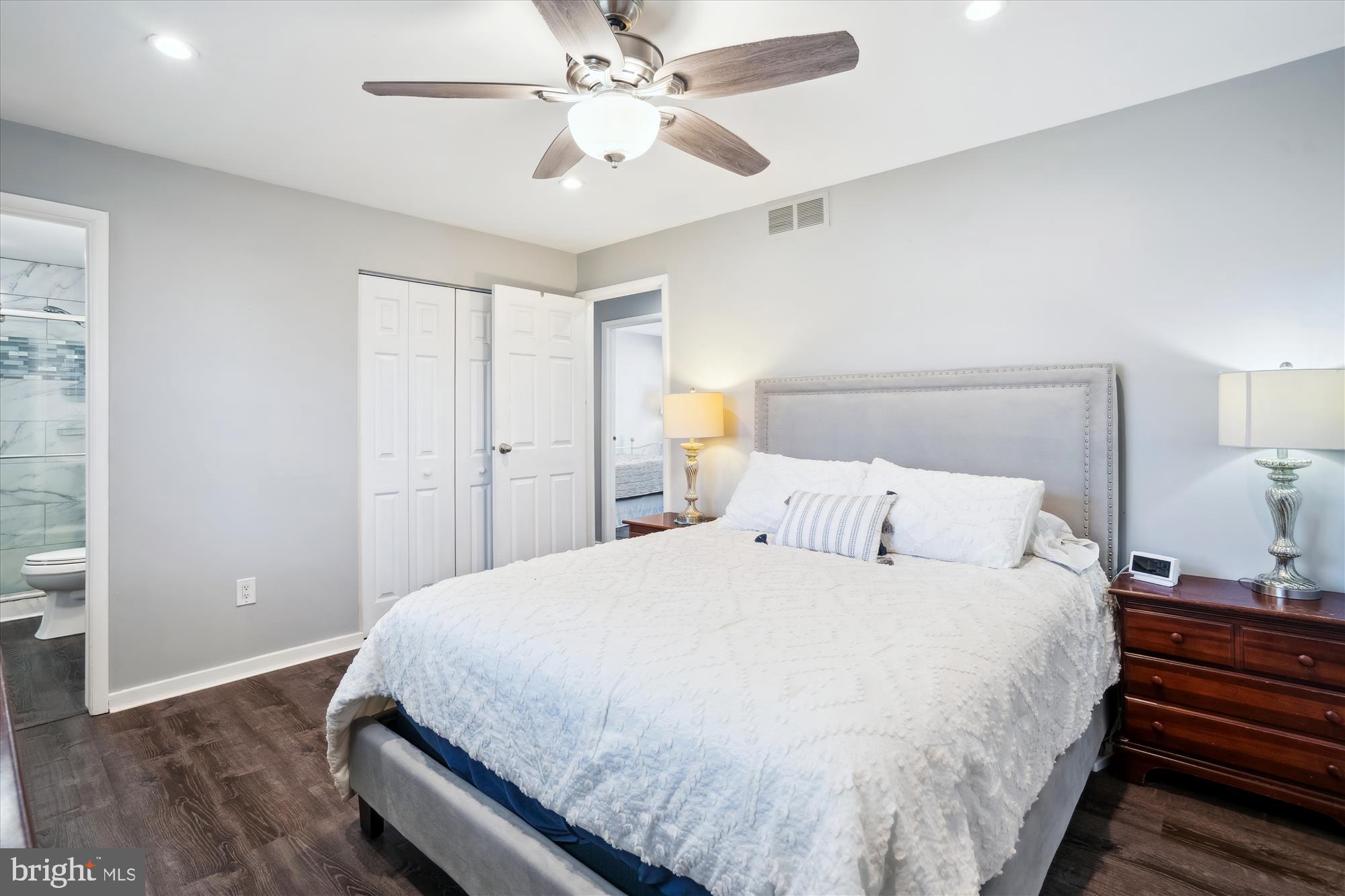 VILLAGE OF LONG REACH - Residential