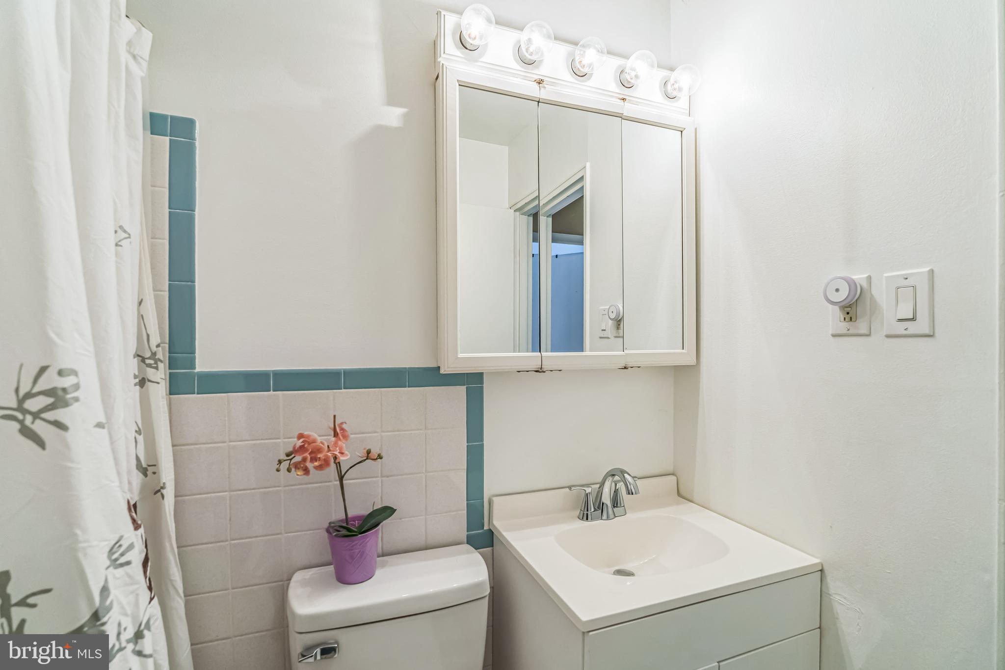 YORKTOWN - Residential