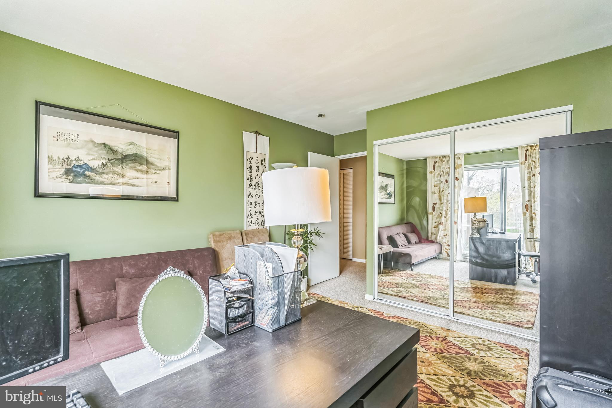 YORKTOWN - Residential