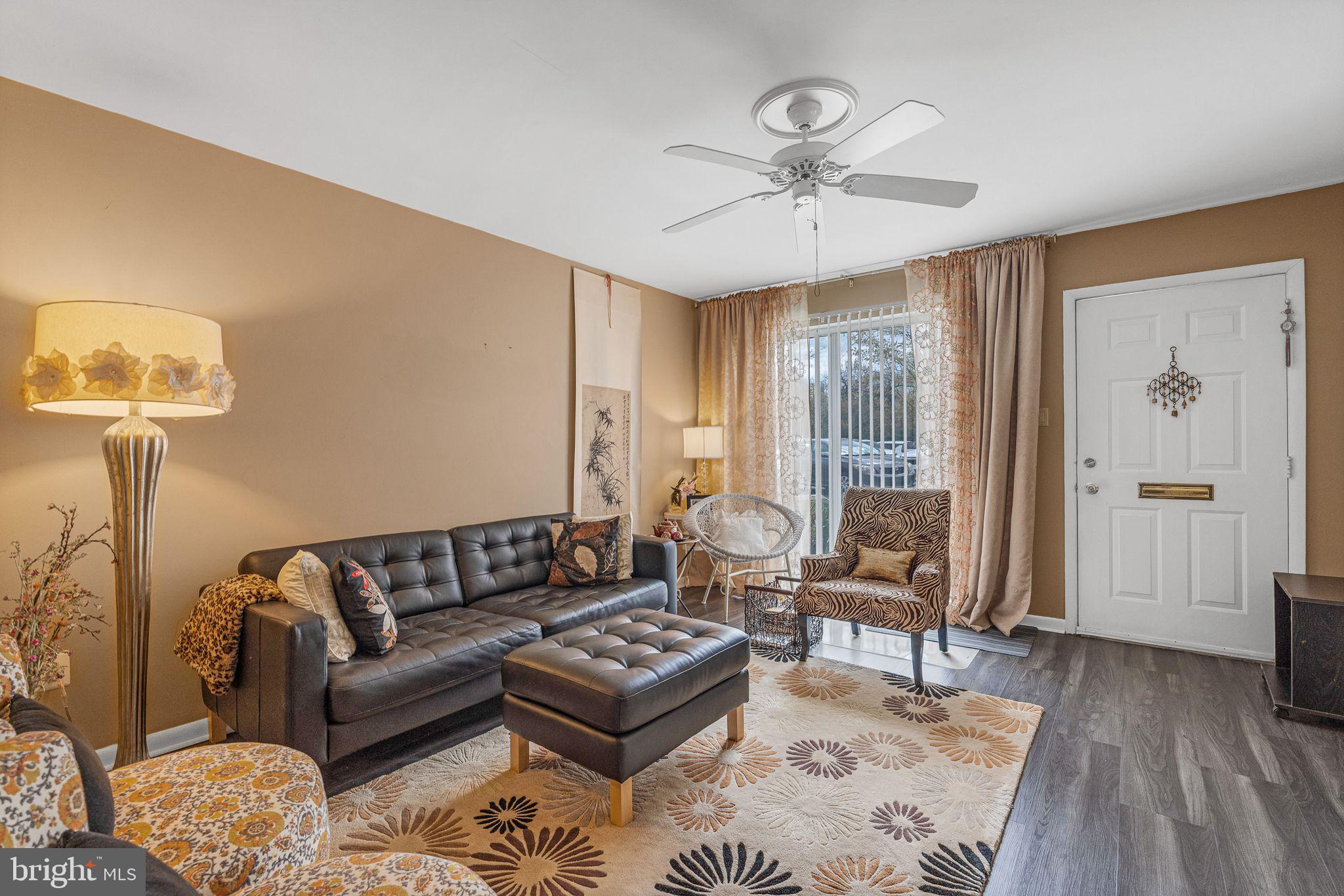 YORKTOWN - Residential