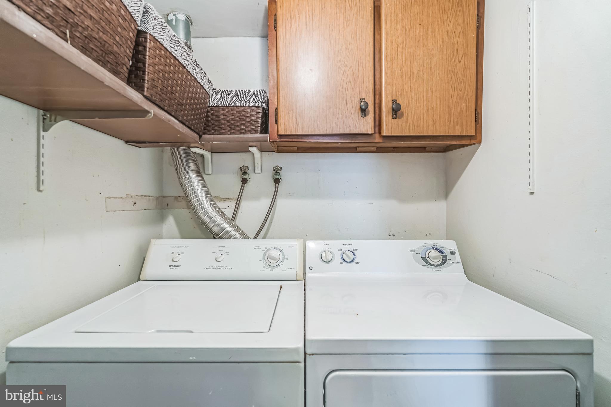 YORKTOWN - Residential