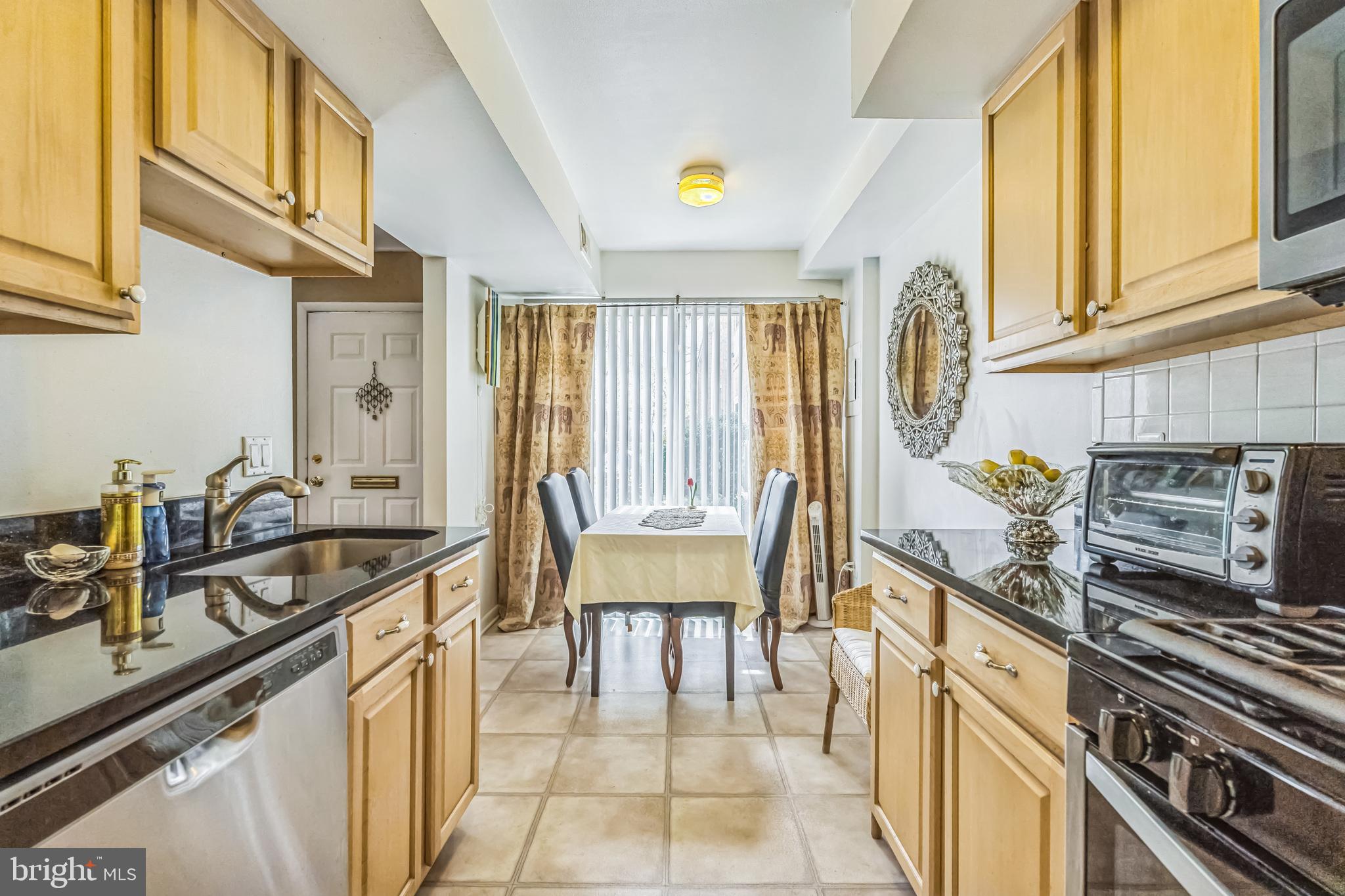 YORKTOWN - Residential