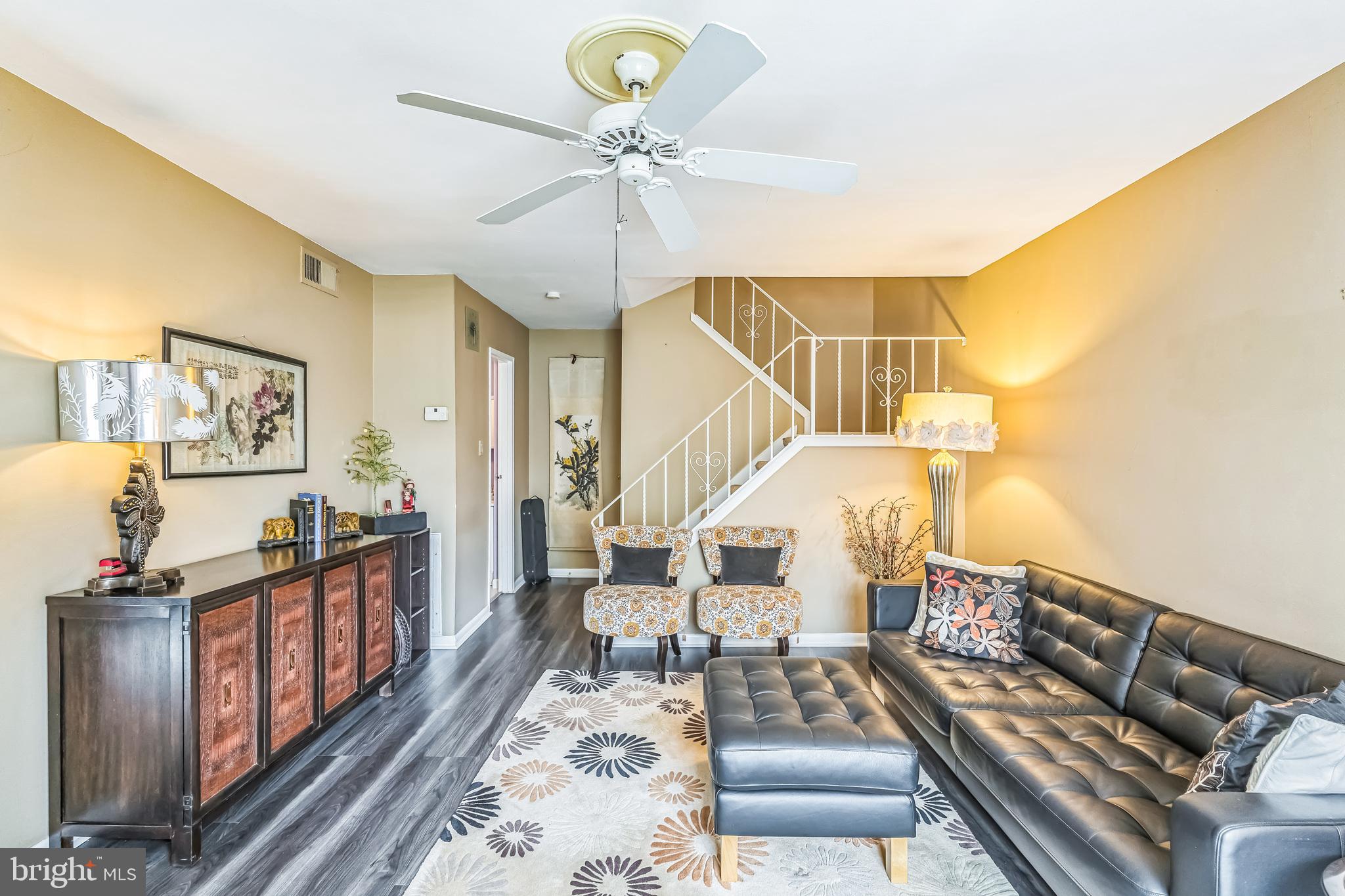 YORKTOWN - Residential