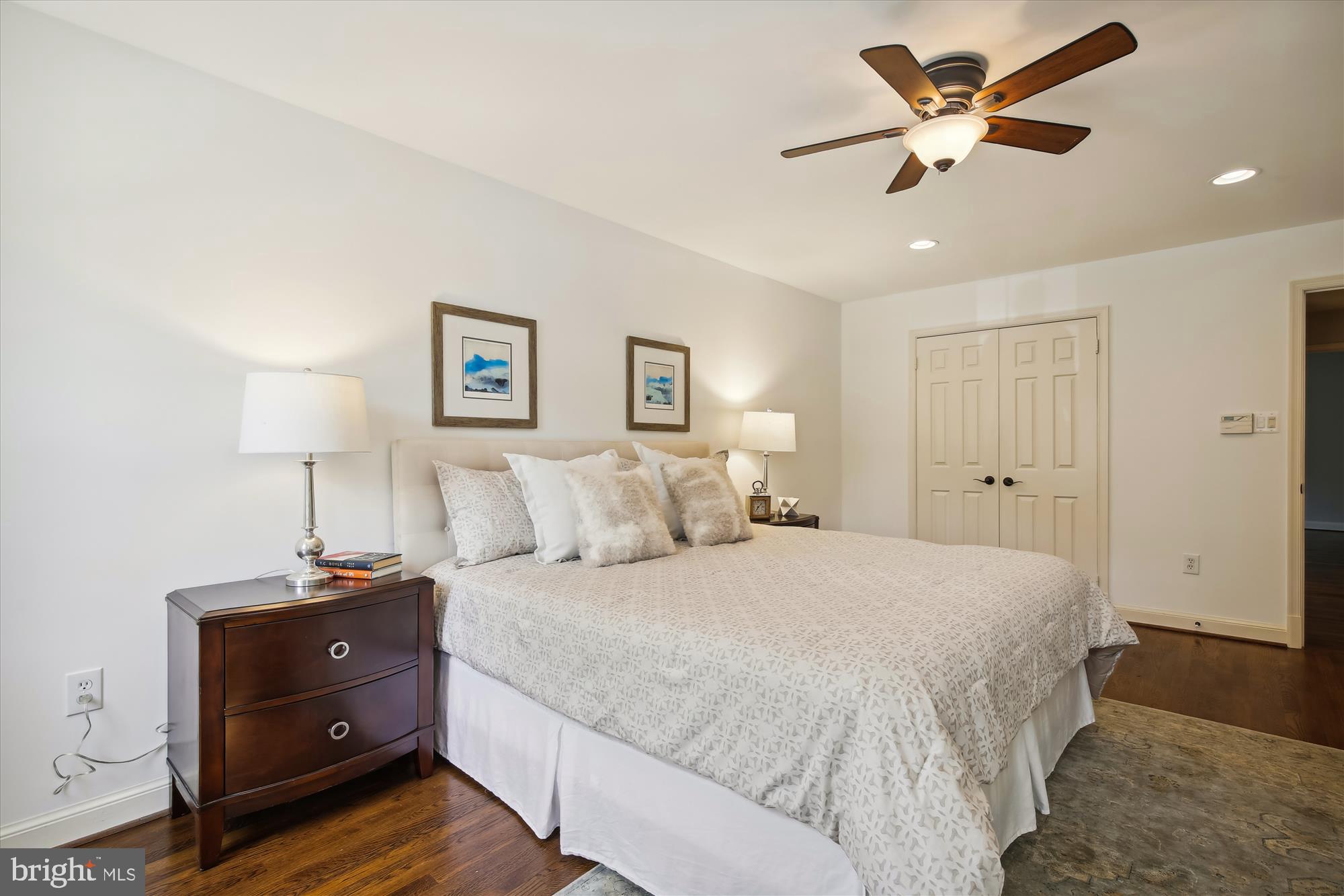 FOREST HILLS COMMONS - Residential