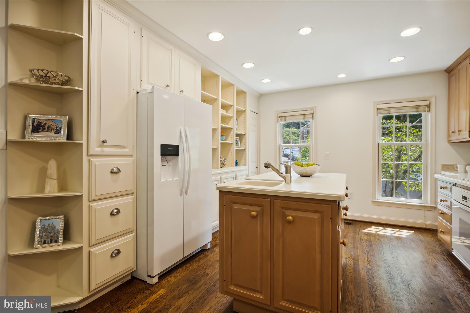 FOREST HILLS COMMONS - Residential