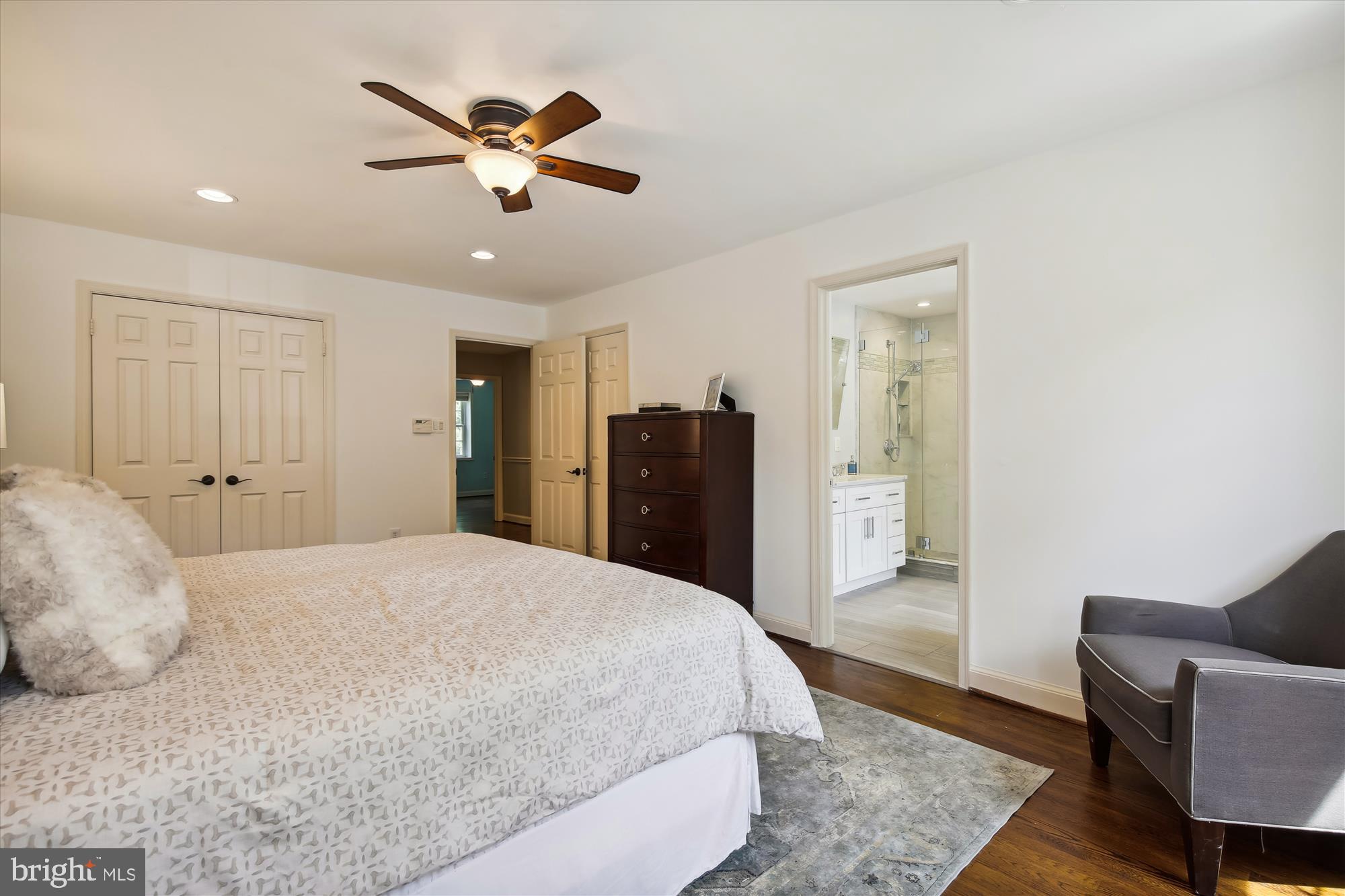 FOREST HILLS COMMONS - Residential