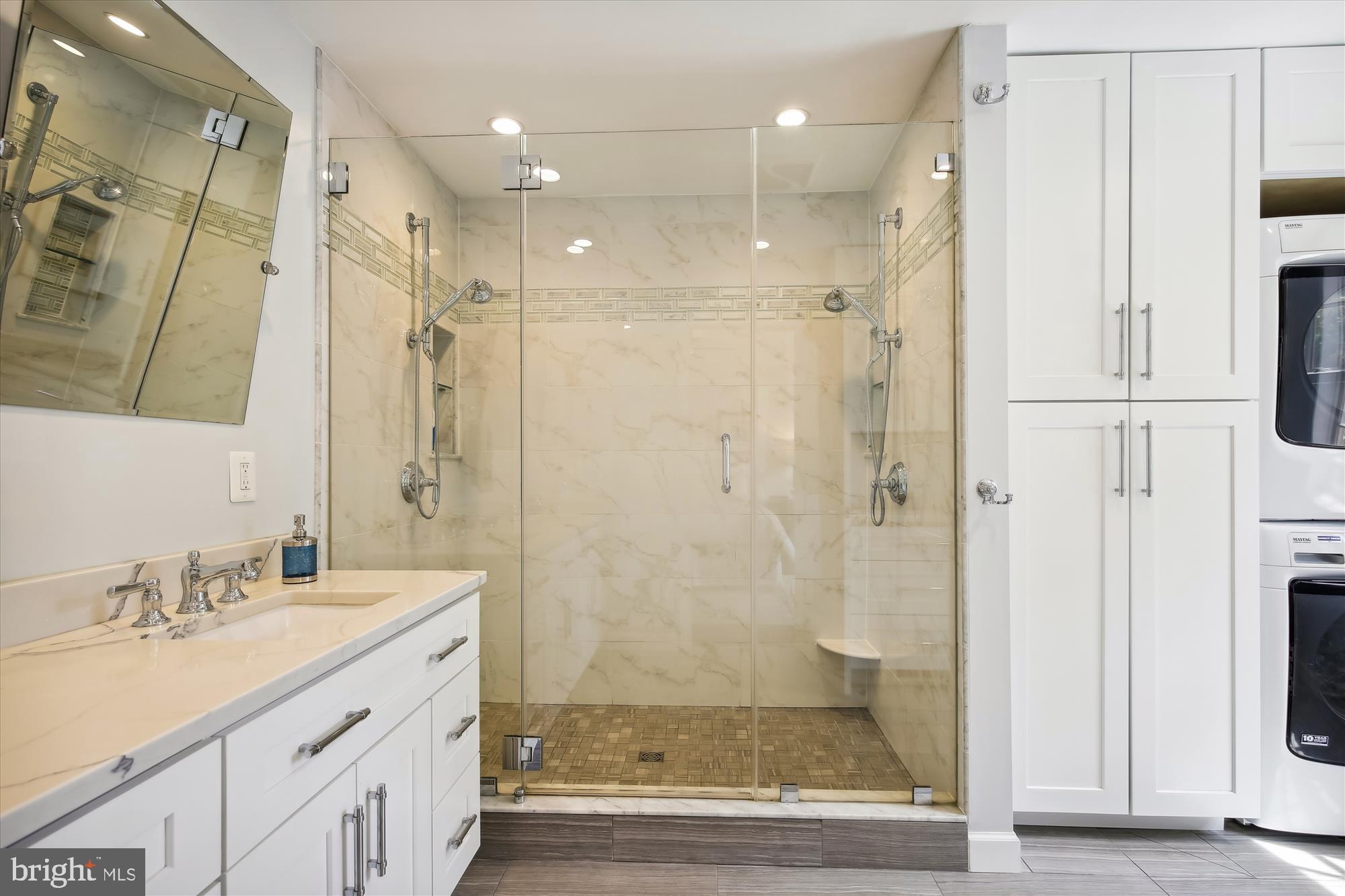 FOREST HILLS COMMONS - Residential