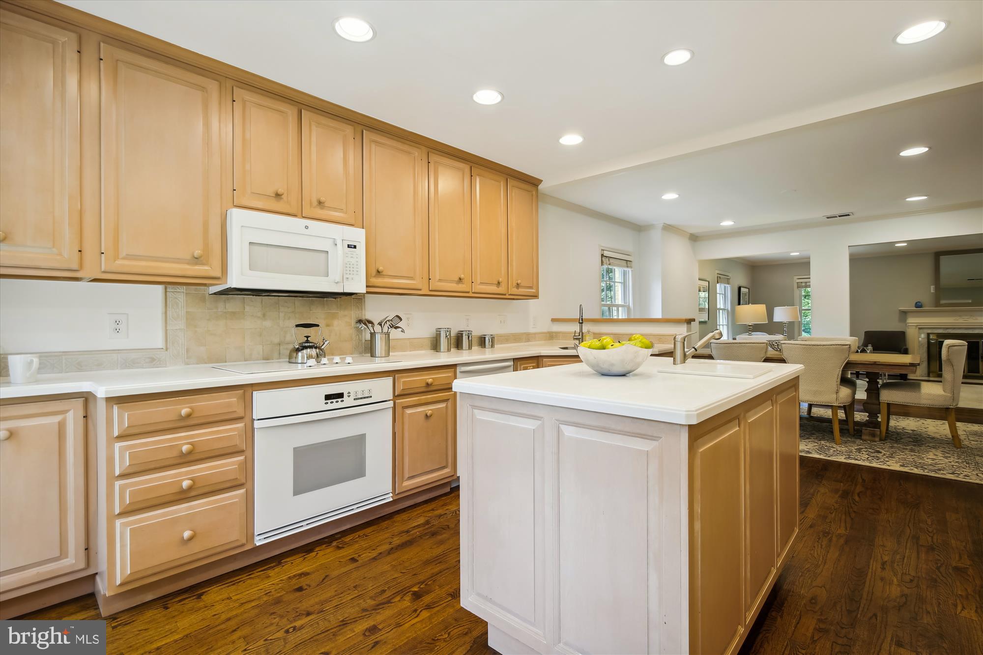 FOREST HILLS COMMONS - Residential