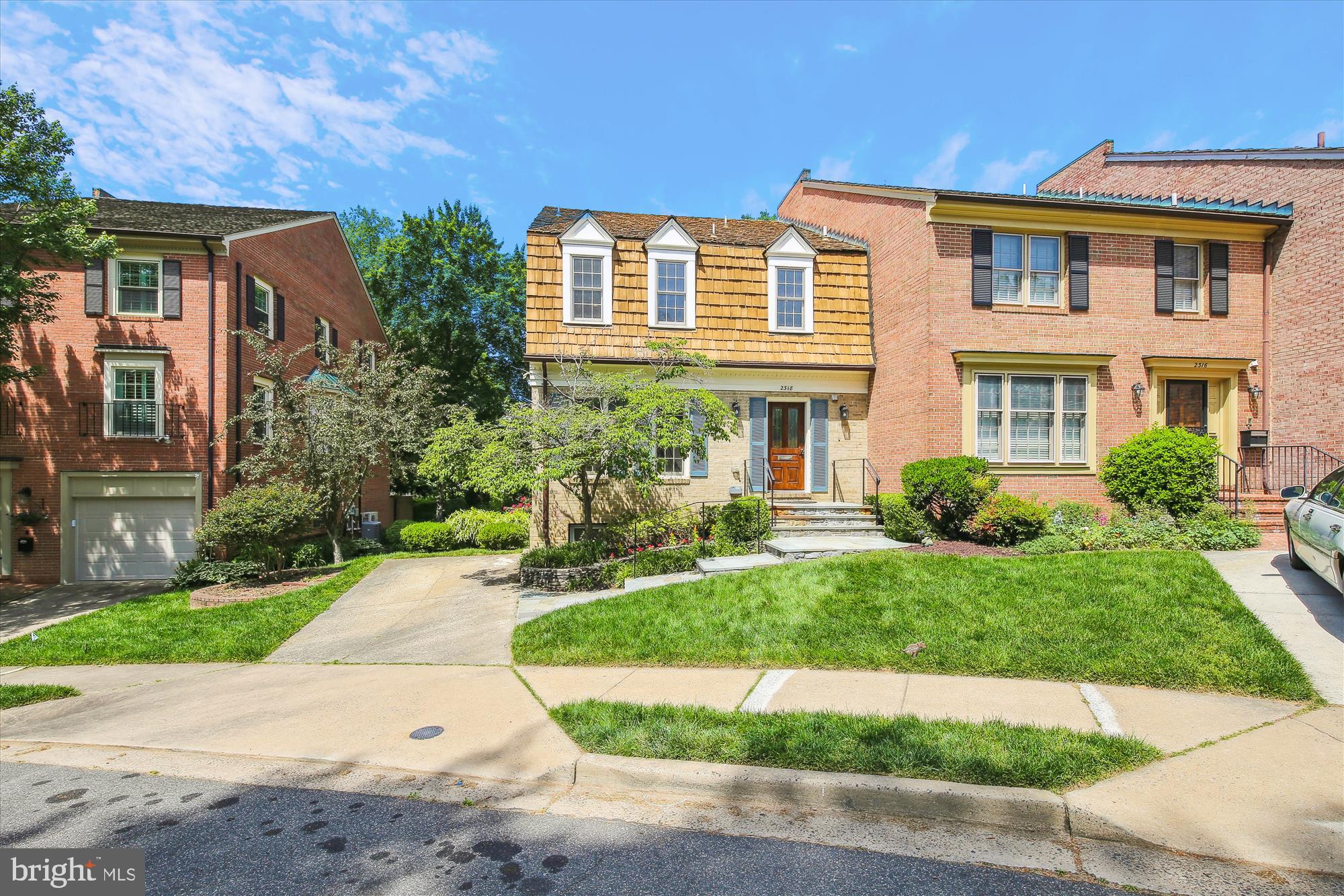 FOREST HILLS COMMONS - Residential