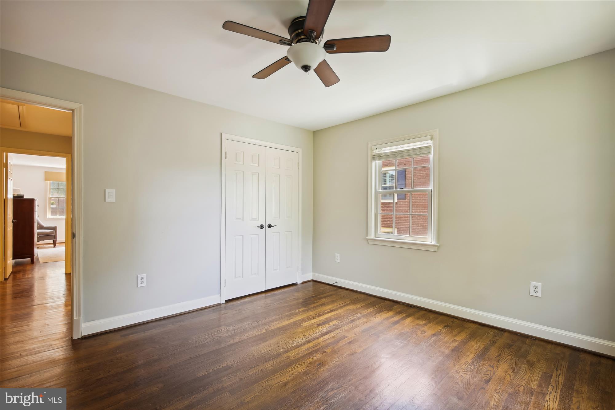 FOREST HILLS COMMONS - Residential