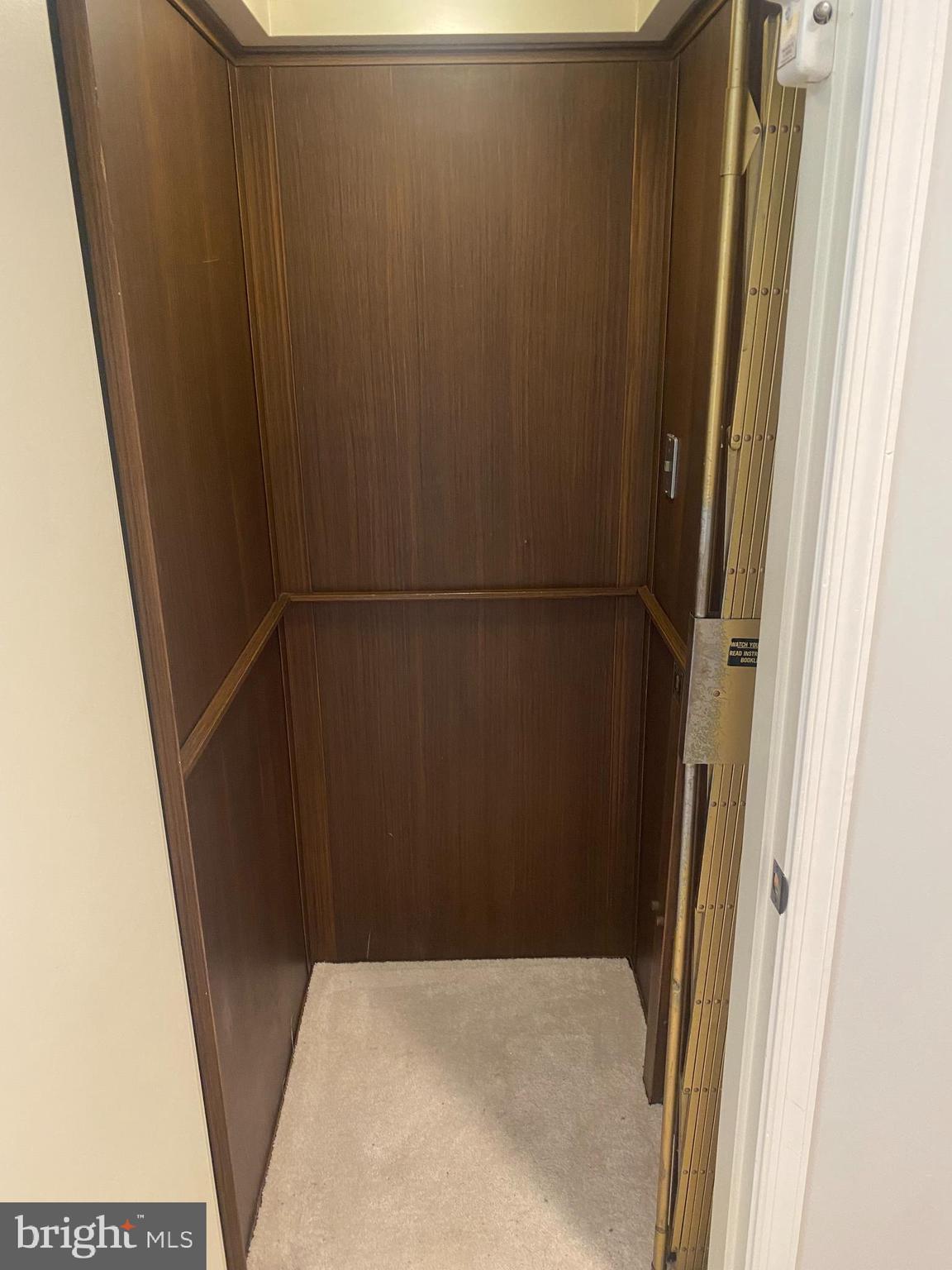 FOREST HILLS COMMONS - Residential