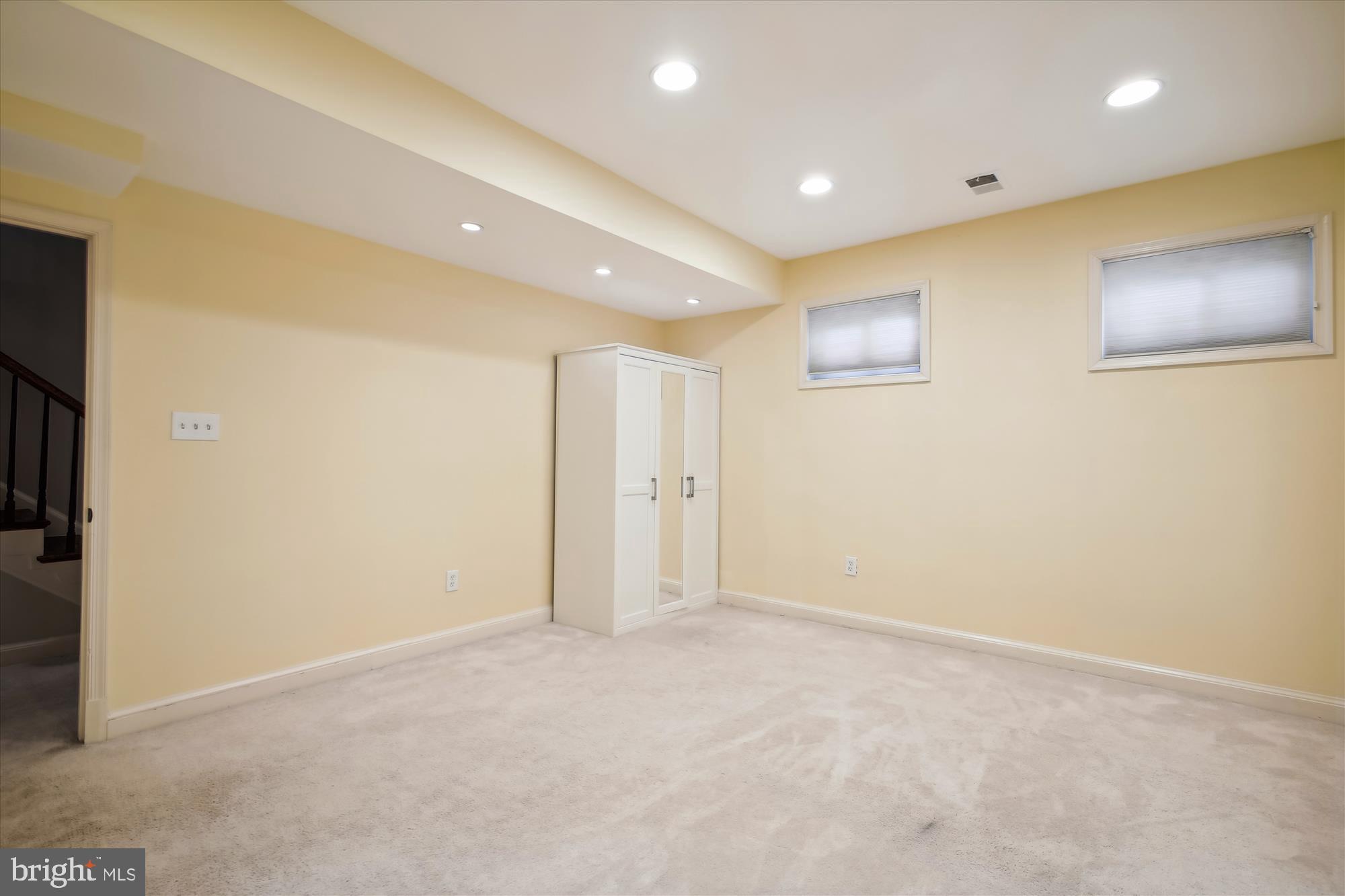 FOREST HILLS COMMONS - Residential