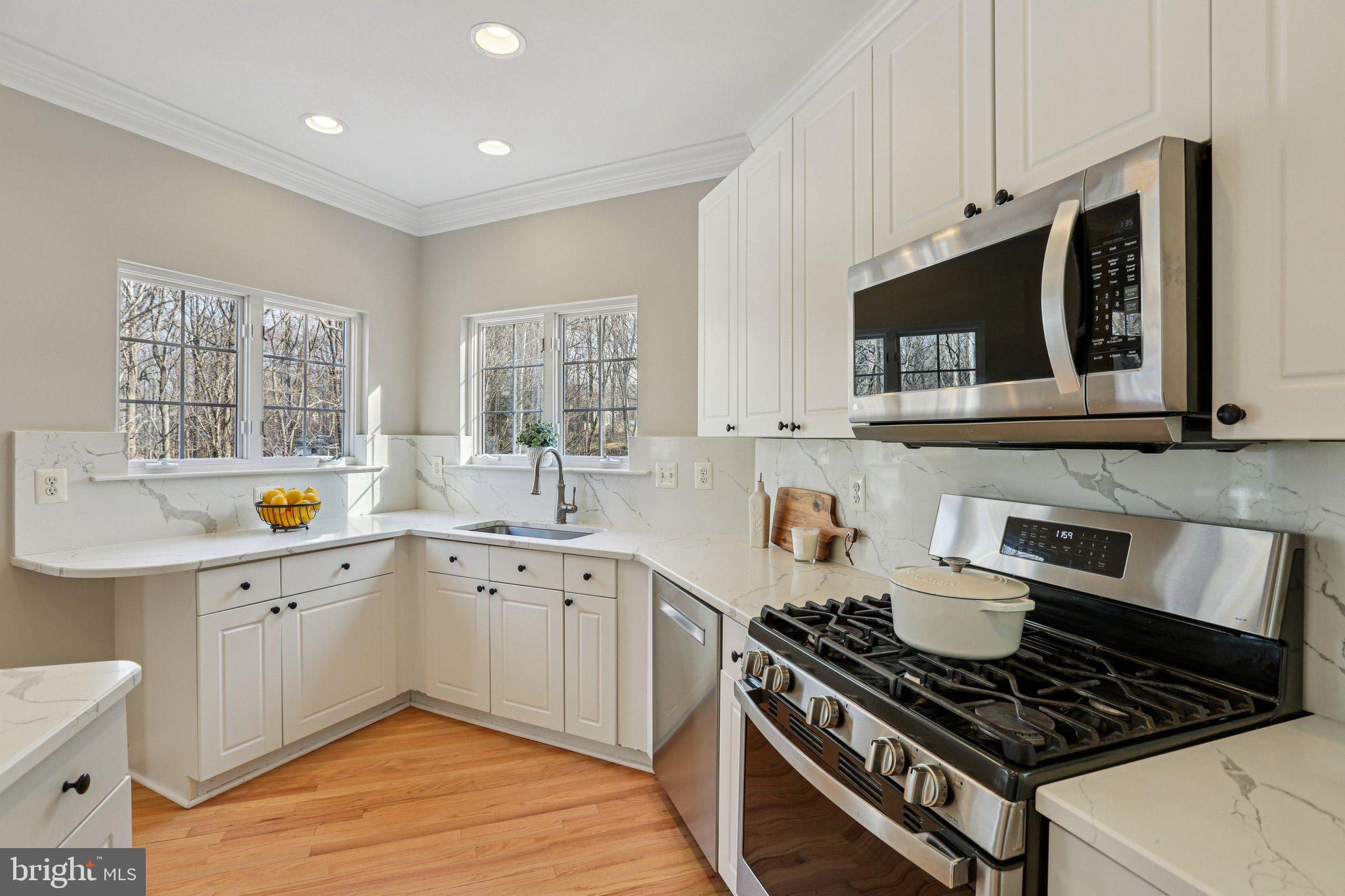 EDGEWOOD - Residential