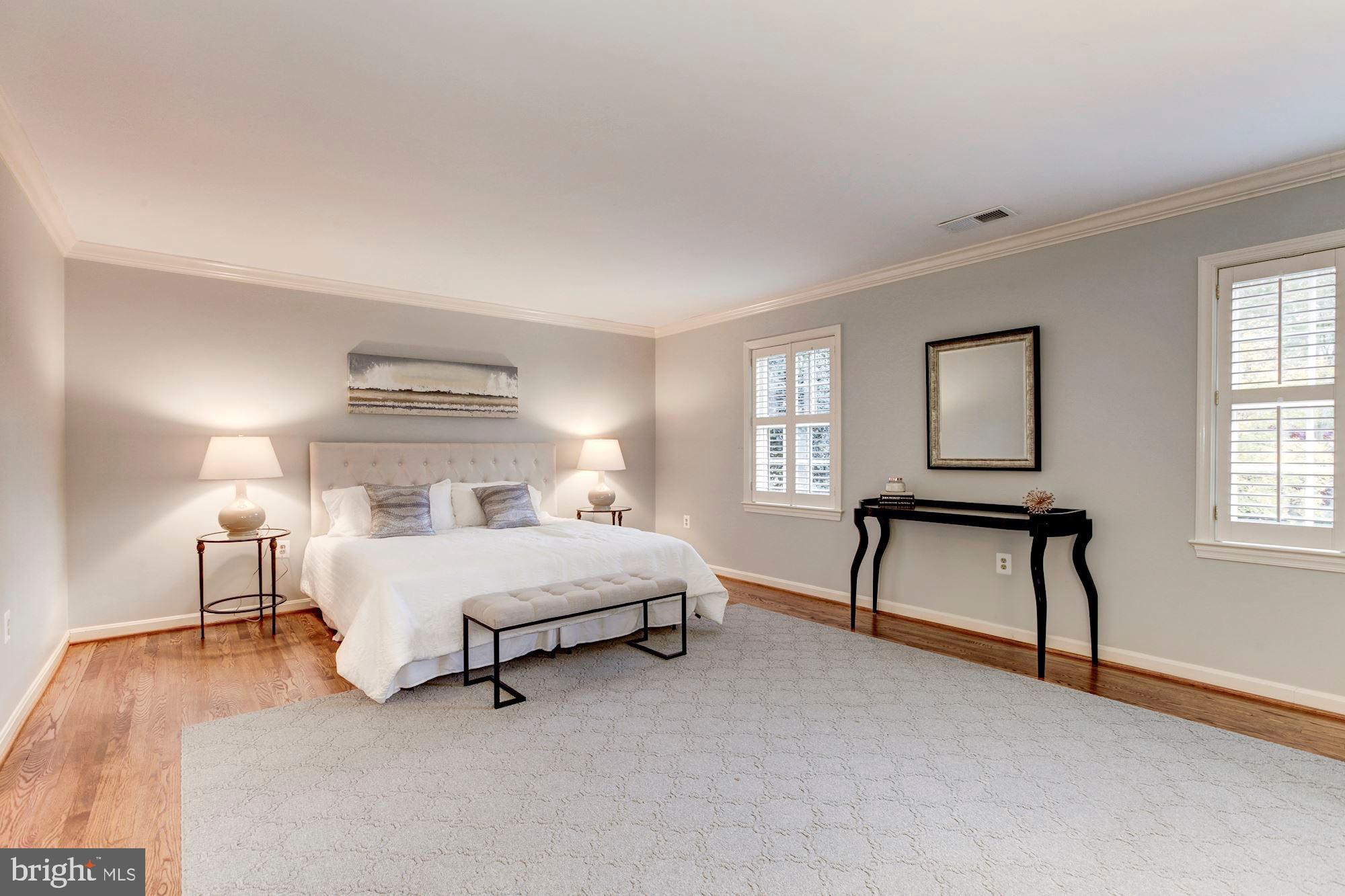 RIVER FALLS - Residential