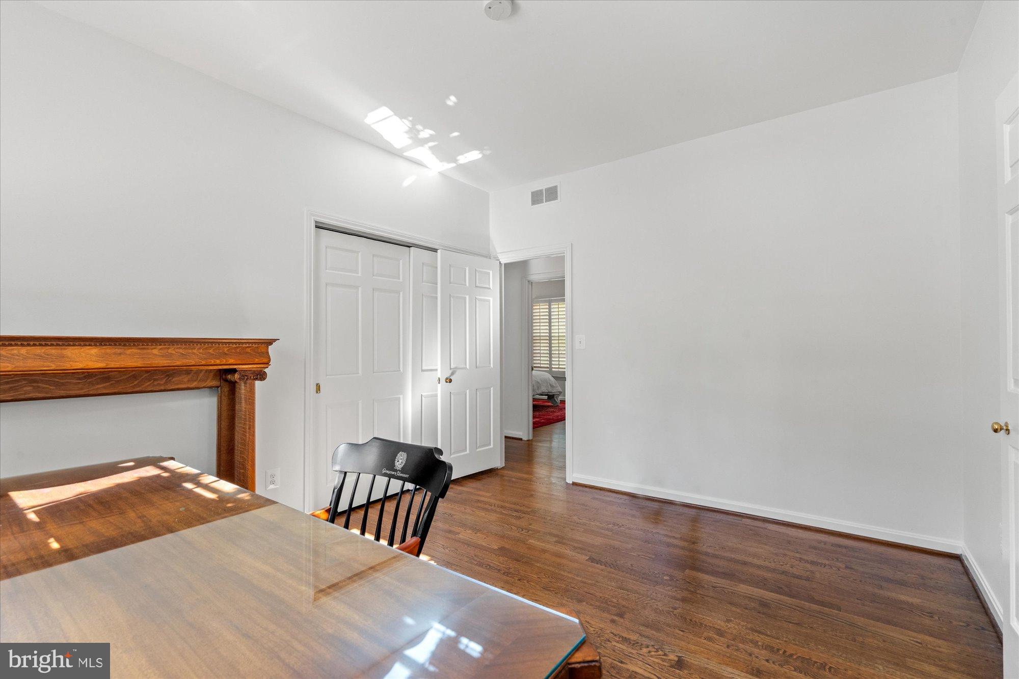 SCOTTS RUN - Residential