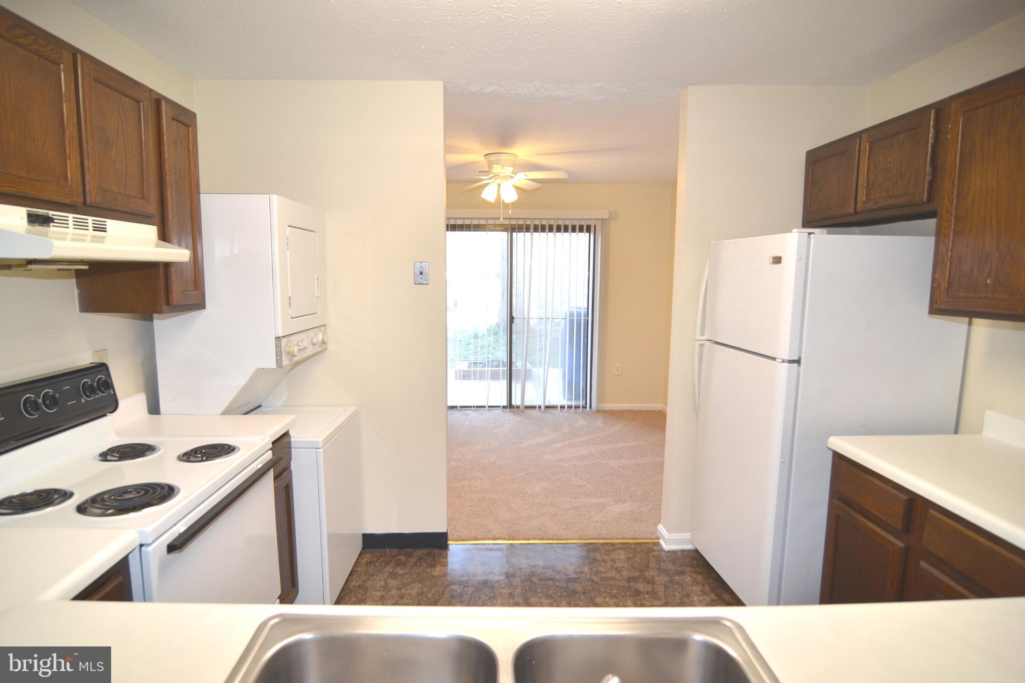 WAKEFIELD NEIGHBORHOOD - Residential Lease