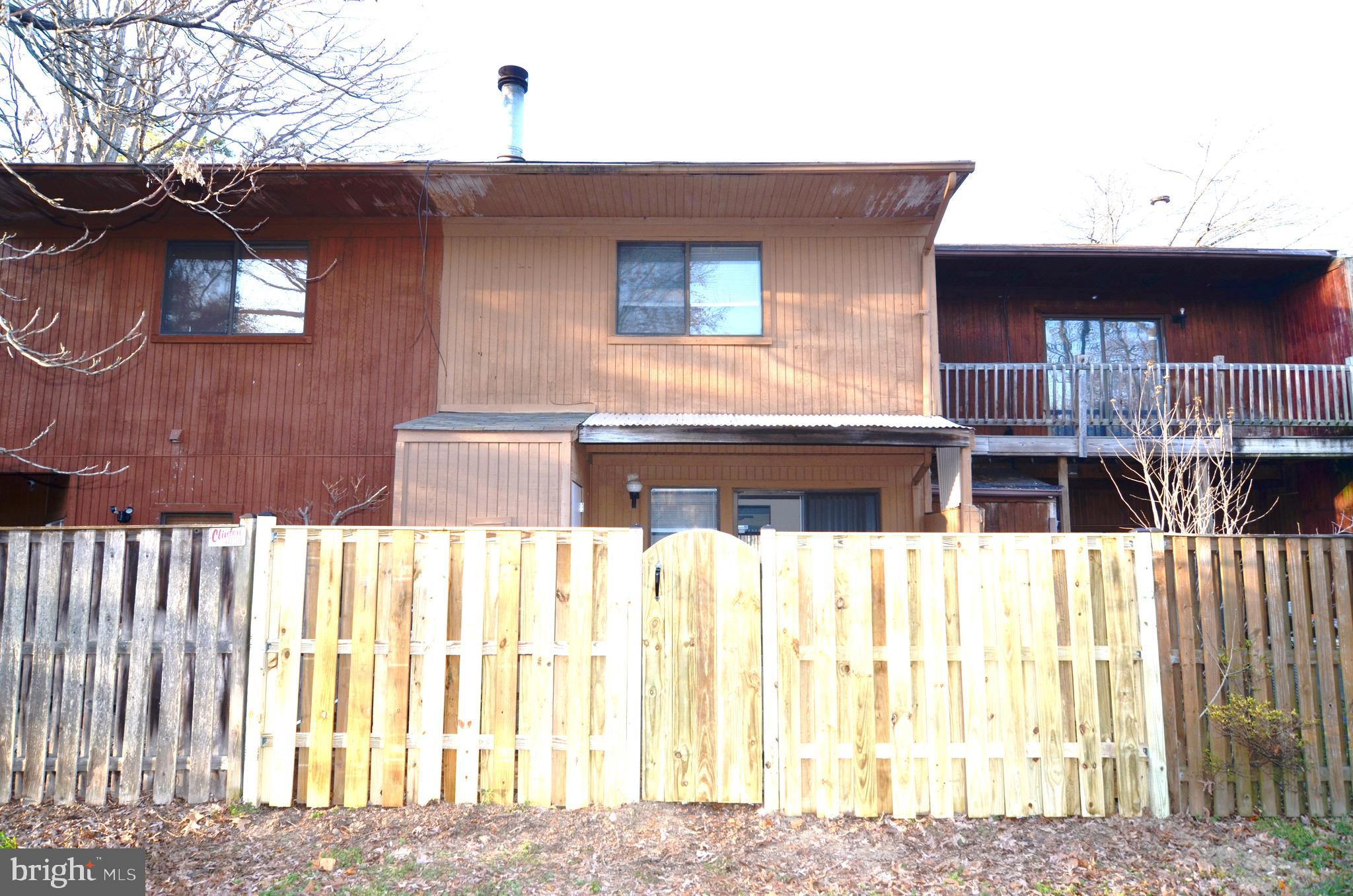 WAKEFIELD NEIGHBORHOOD - Residential Lease