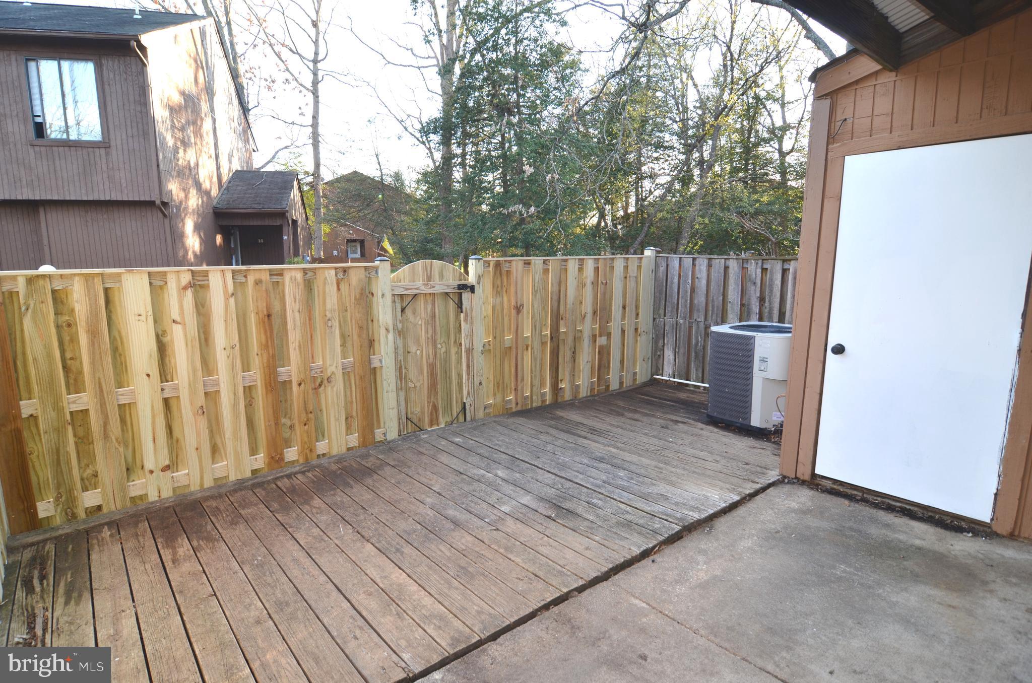 WAKEFIELD NEIGHBORHOOD - Residential Lease