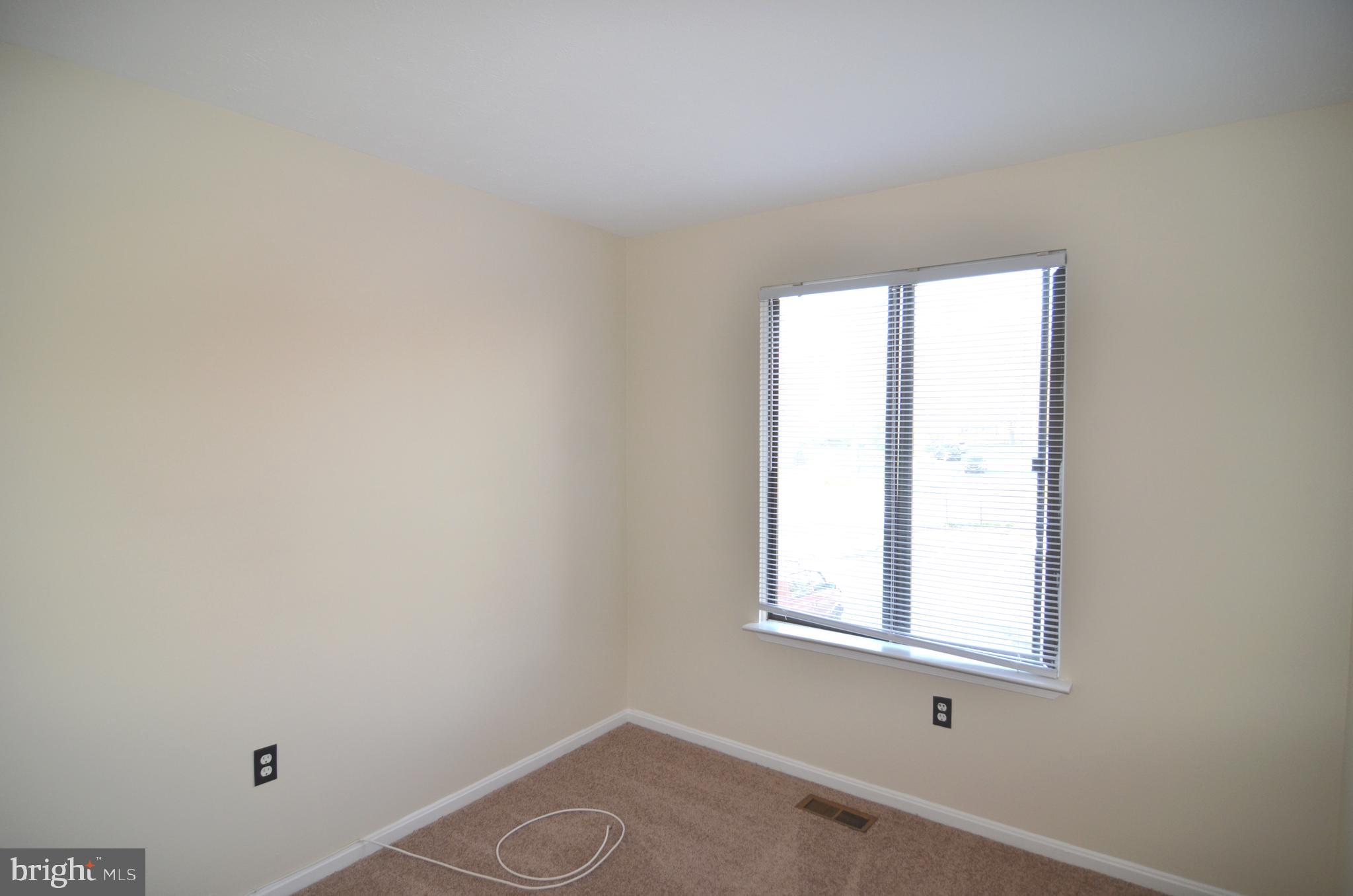 WAKEFIELD NEIGHBORHOOD - Residential Lease