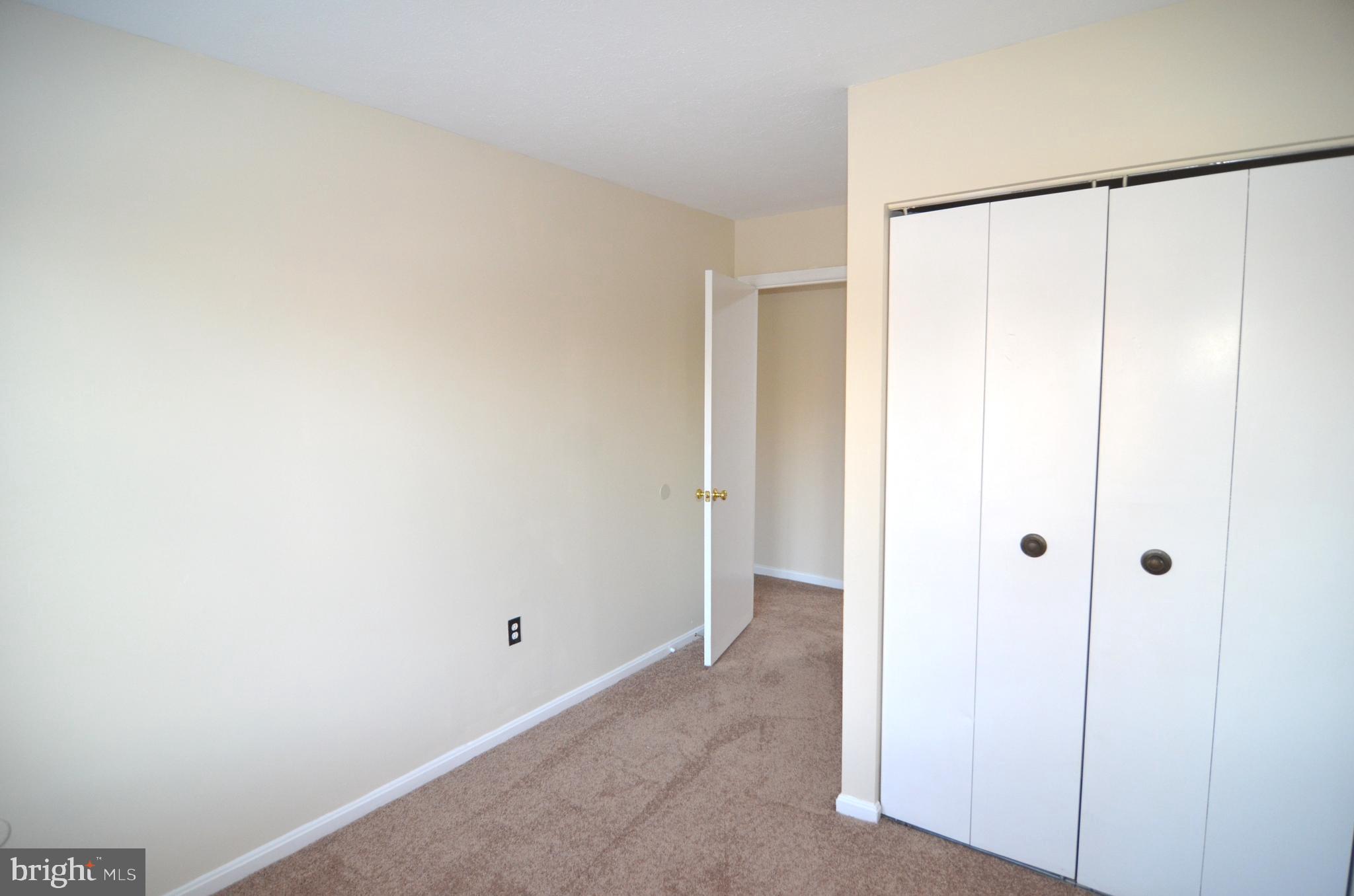 WAKEFIELD NEIGHBORHOOD - Residential Lease