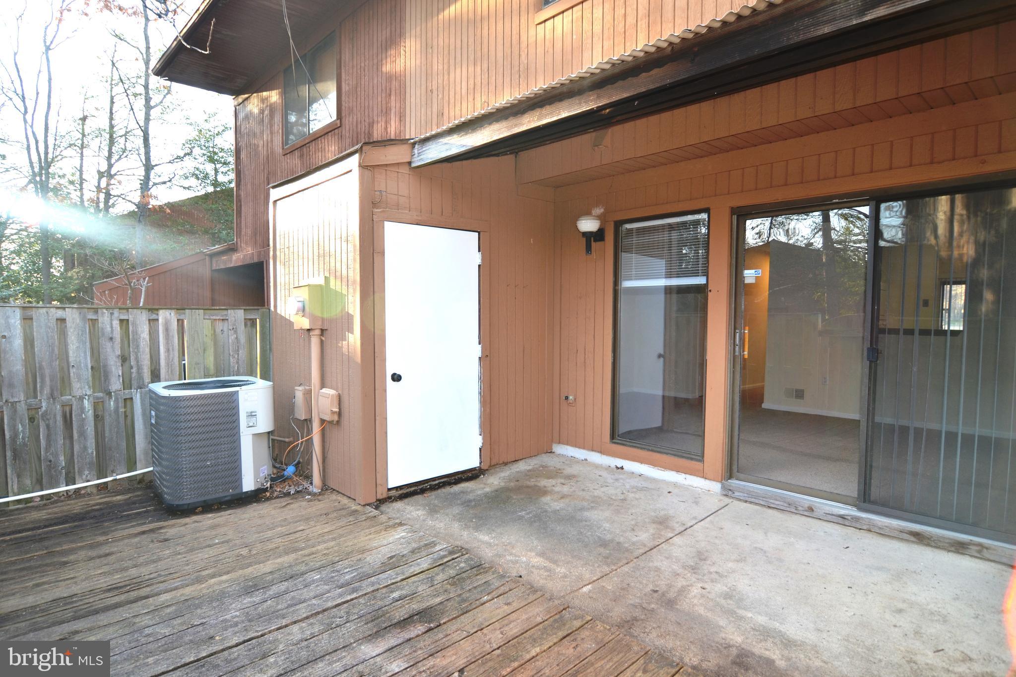 WAKEFIELD NEIGHBORHOOD - Residential Lease