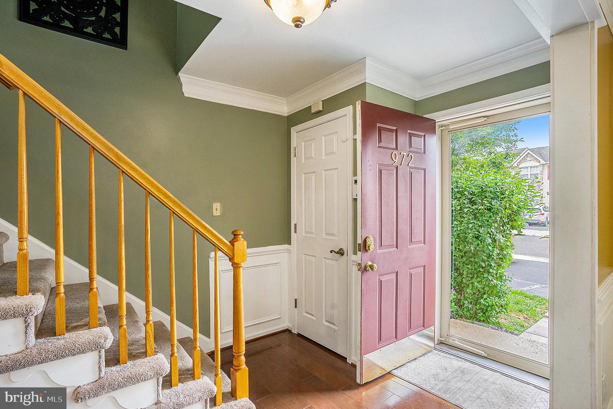 972 DOGWOOD LANE