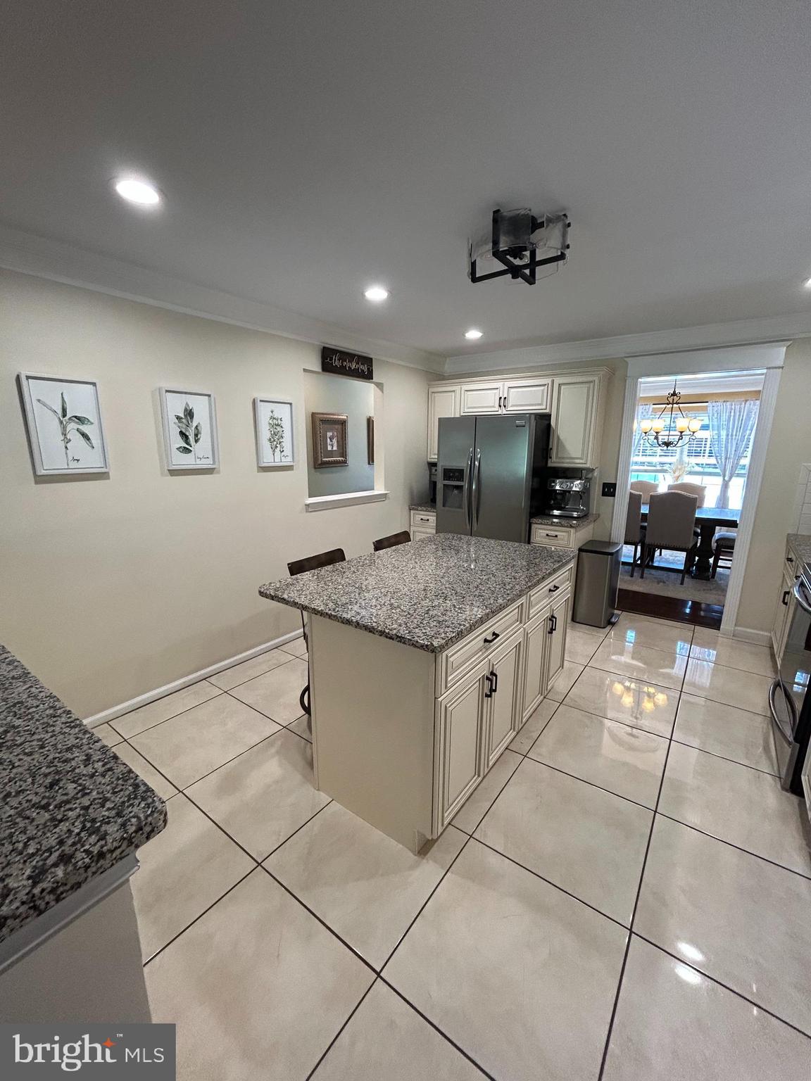 972 DOGWOOD LANE