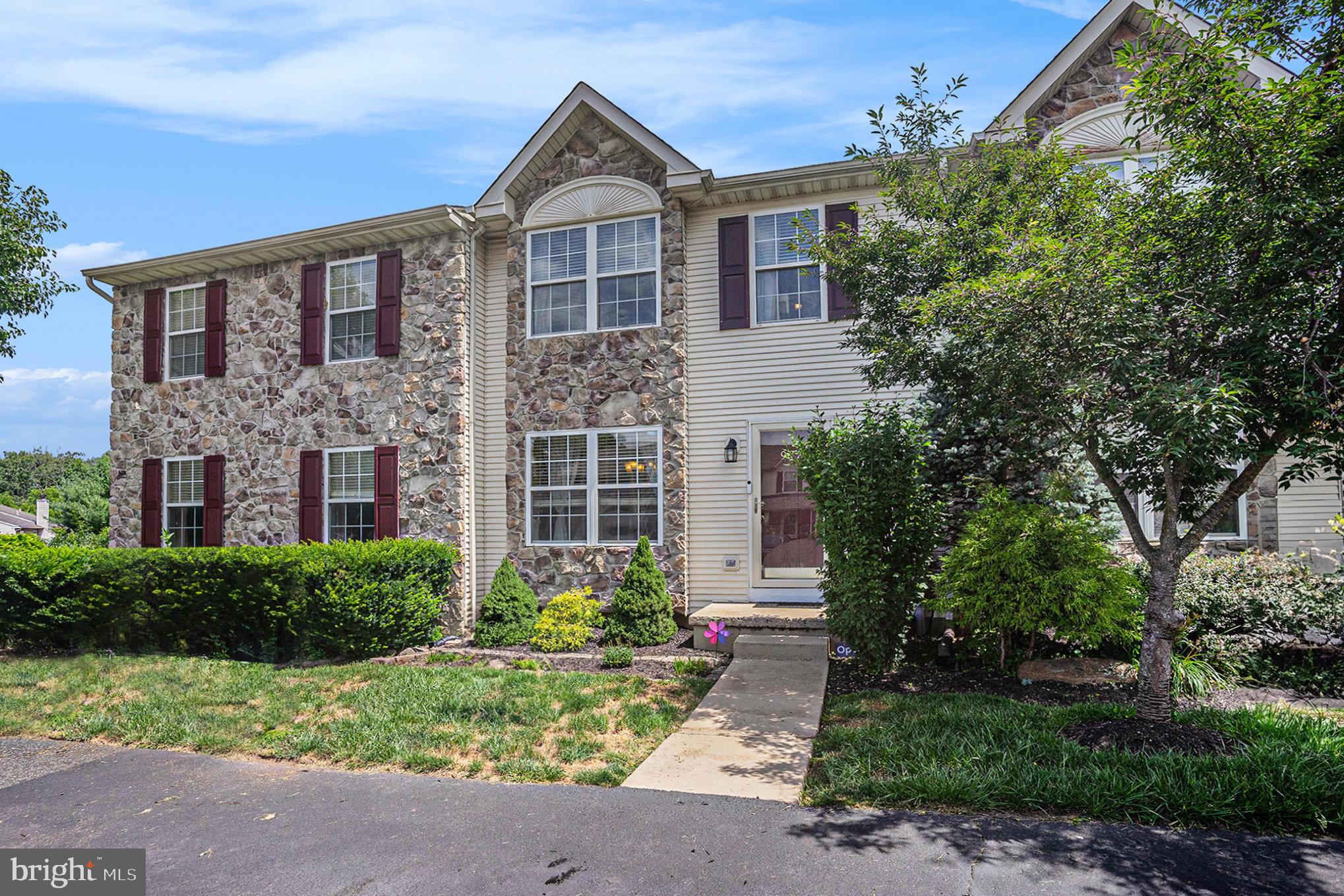 972 DOGWOOD LANE
