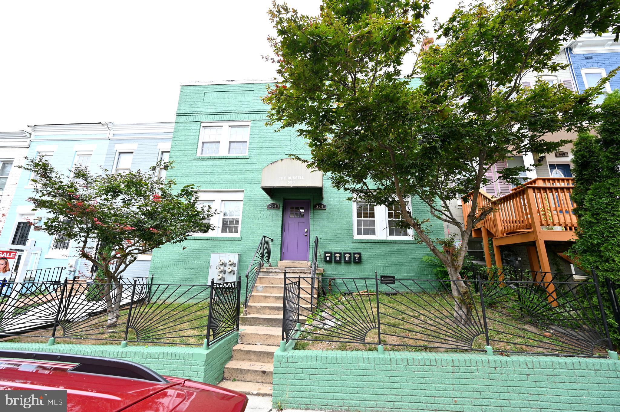 550 HOBART PLACE NW 2