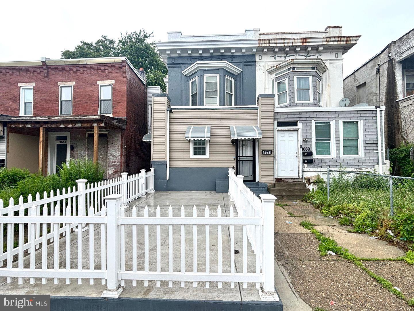 Presenting 1611 W. Erie Ave (Unit 2)! This nicely renovated 3 bedroom, 1 bathroom apartment is ready to be rented! Upon entry, you will find a spacious living/dining space, full of natural light. The kitchen is equipped with updated appliances including a gas range, stainless steel refrigerator, and dishwasher to boot! The bathroom is very modern and offer a gorgeous standing shower. All of the bedrooms are nicely sized, offering ample living space for tenants to utilize. This gem will not last long, schedule your tour today!