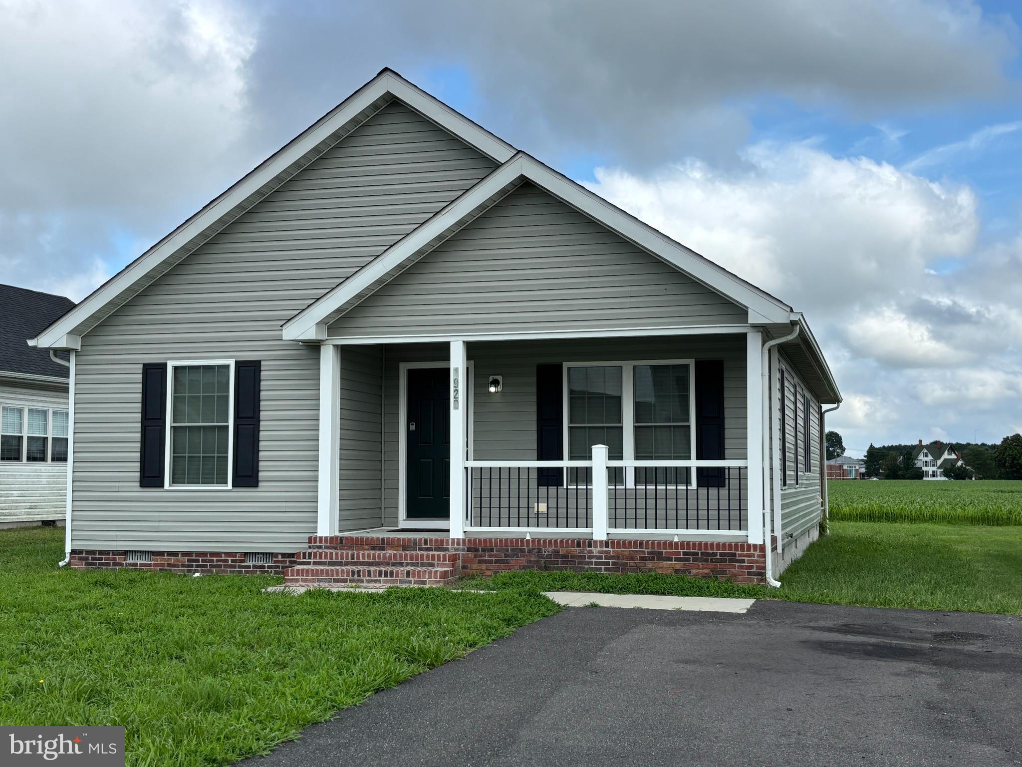 1920 N OLD MILL DRIVE