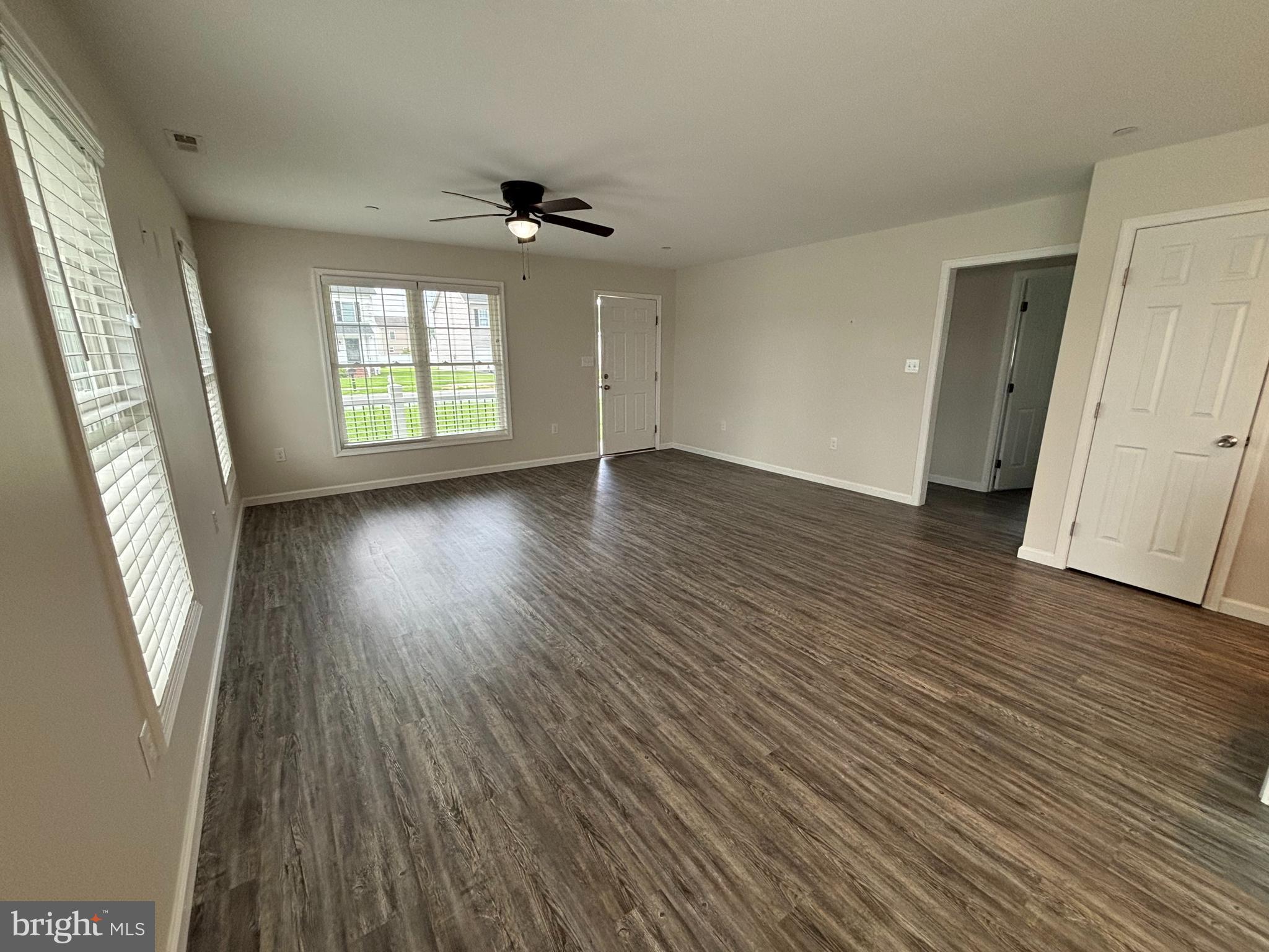 SOUTHERN FLDS - Residential