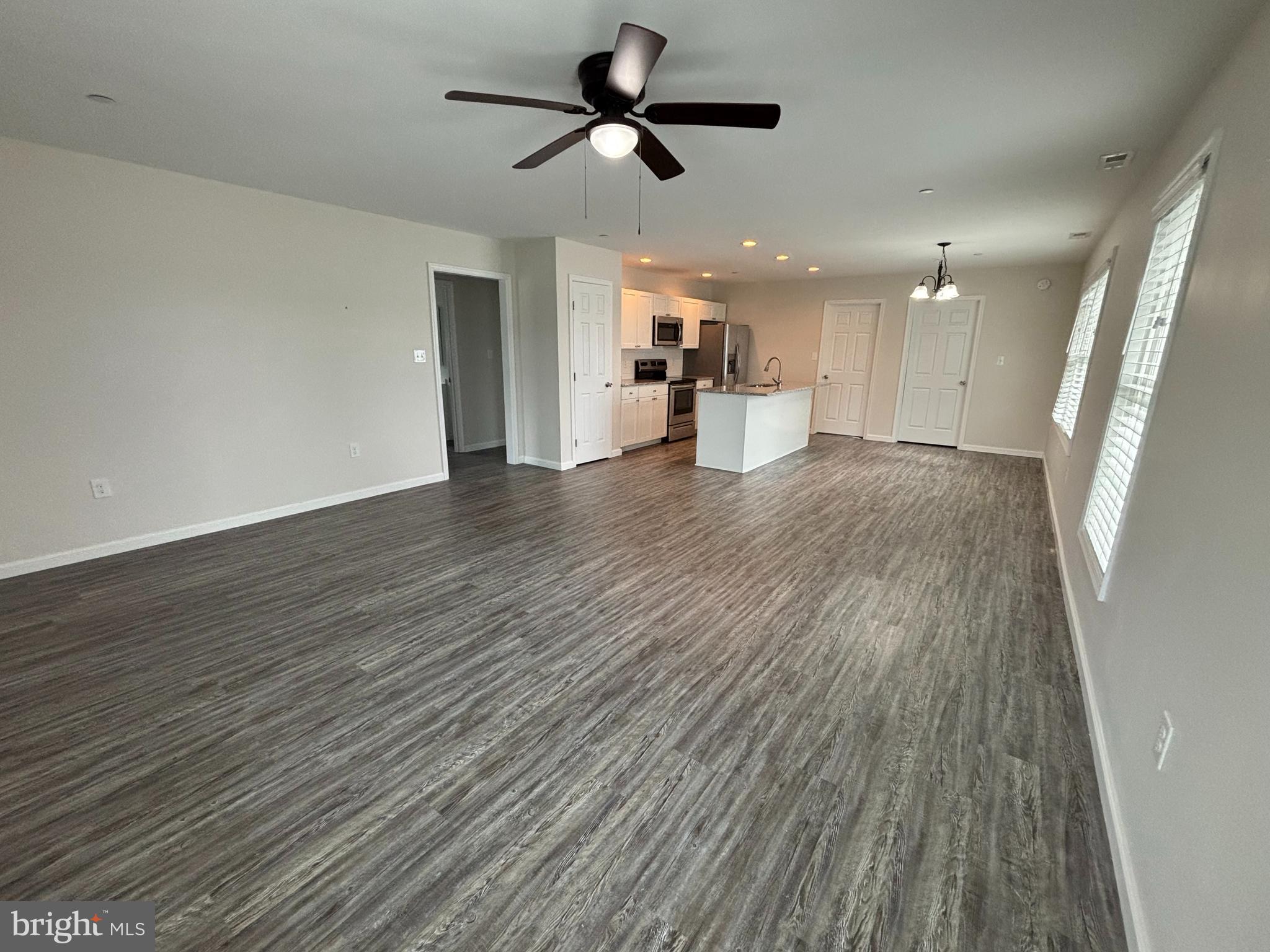 SOUTHERN FLDS - Residential