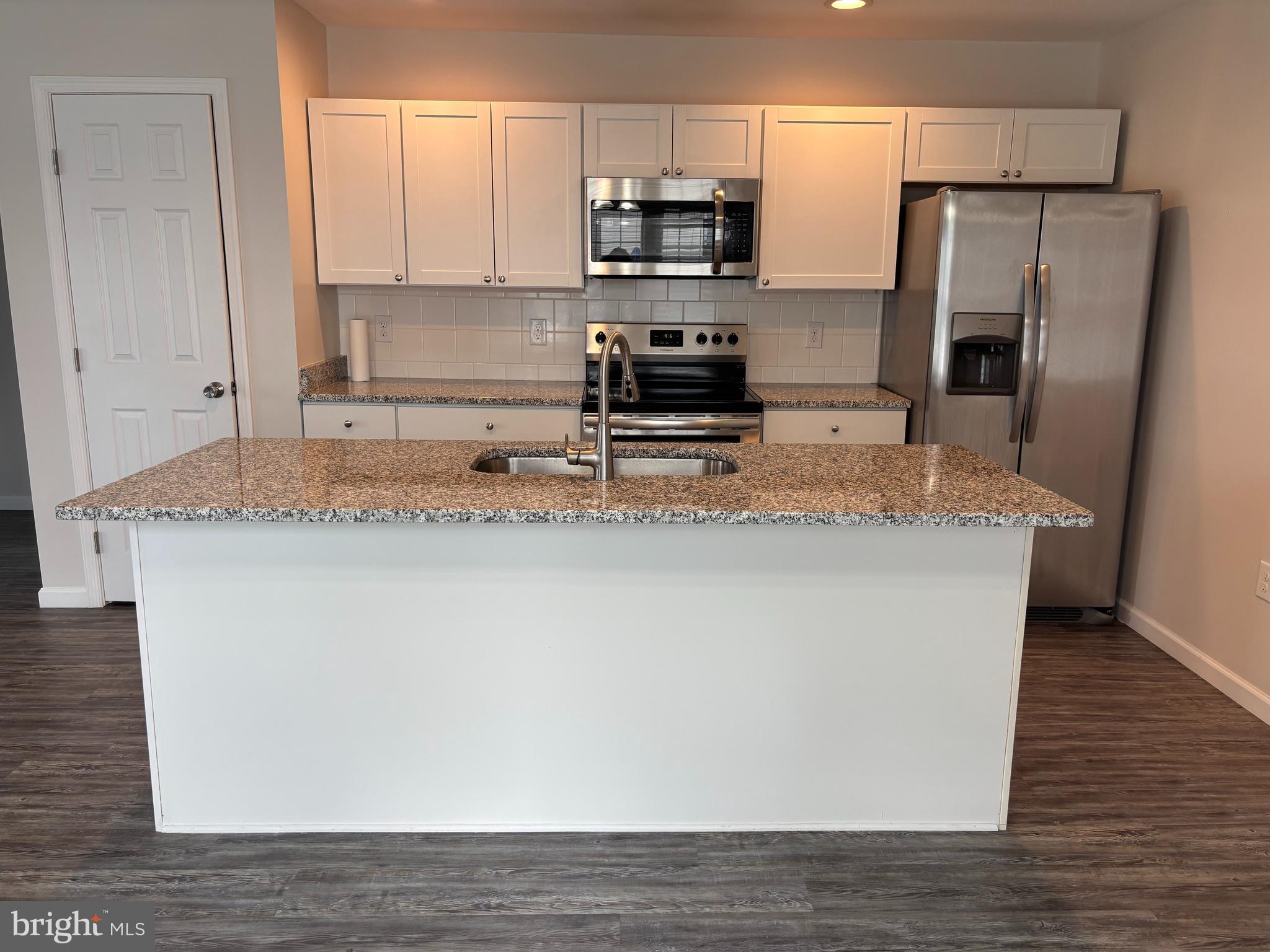 SOUTHERN FLDS - Residential