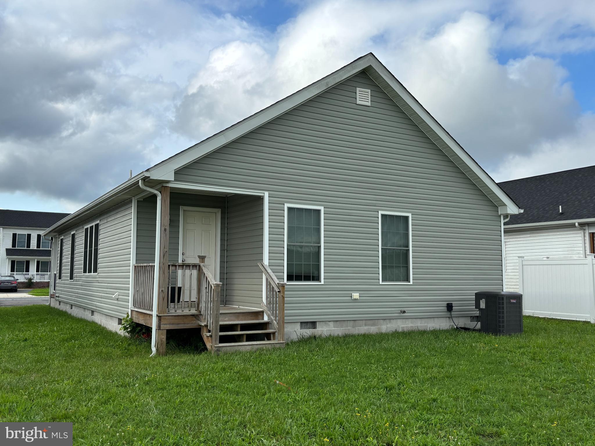 1920 N OLD MILL DRIVE