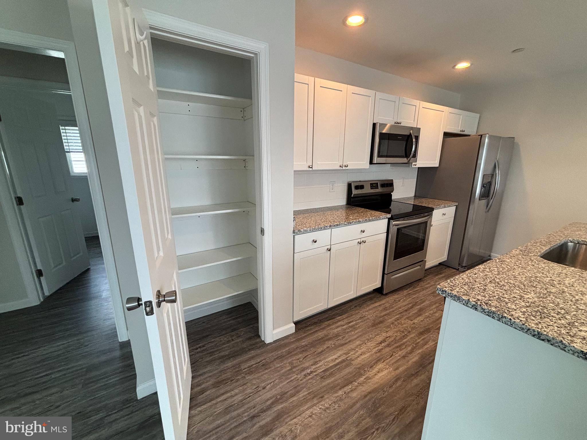 SOUTHERN FLDS - Residential