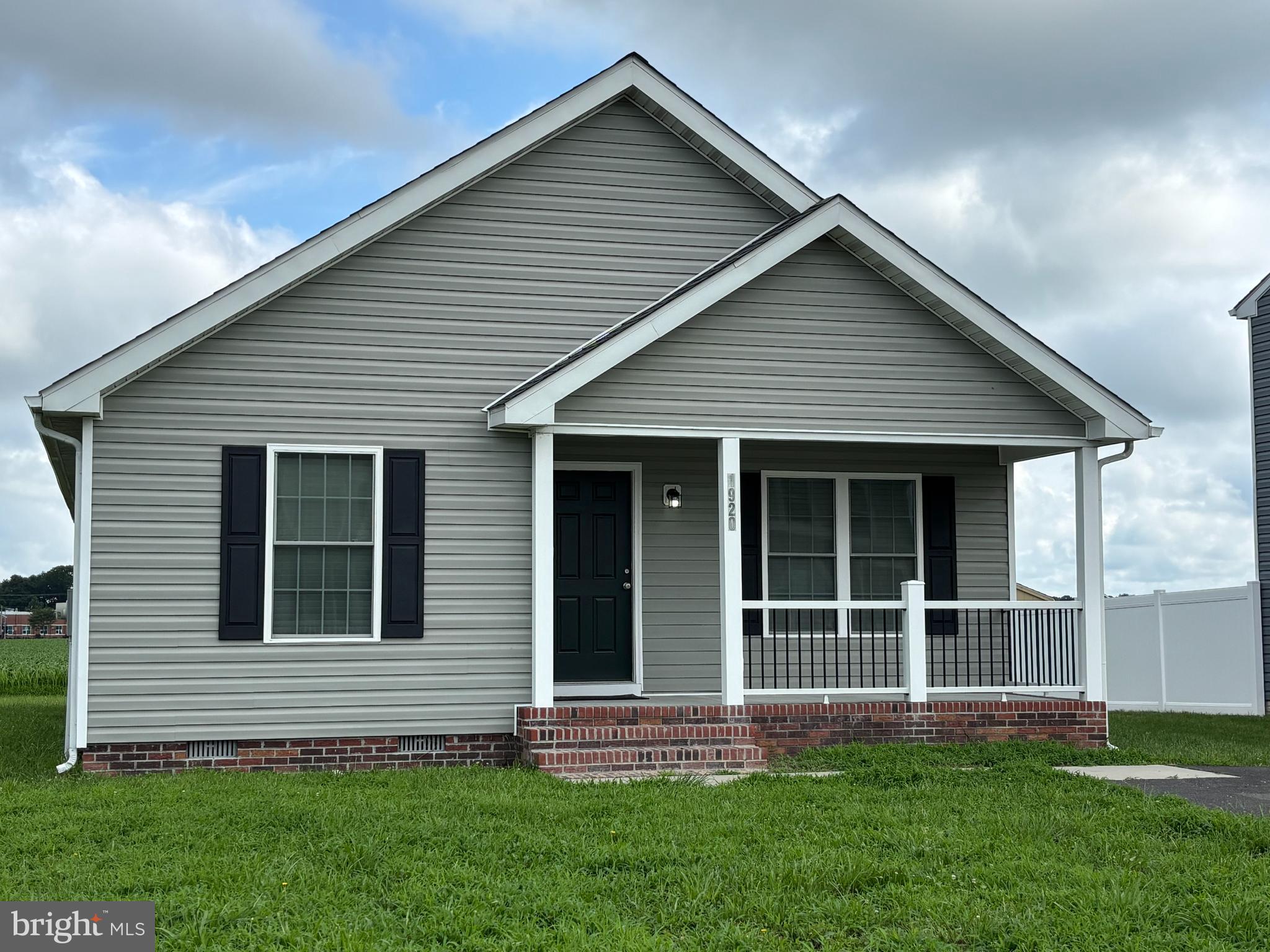 1920 N OLD MILL DRIVE