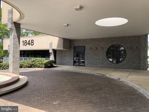 Photo of 1848 Charter Lane #214, LANCASTER, PA 17601 (MLS # PALA2088000)