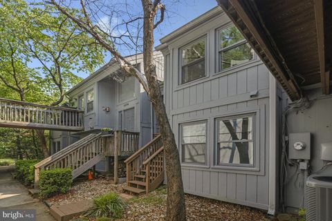 11174 GLADE DRIVE RESTON VA 20191