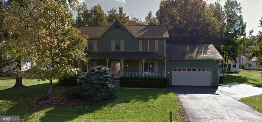 Ready to move in - neutral colors, loads of updates - Remodeled Kitchen w/ granite counters & ceramic floors 2013, New 17 SEER Heat Pump 2013, HWH 2012, architechtural roof 2010, new insulated garage door w/windows, Huge 14x24 shed w/electric, big 2 car garage, extra side driveway, covered deck & private yard - Large rooms throughout -great for entertaining - great neighborhood- Come take a look!