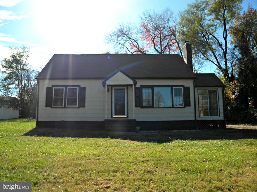 This 4 bedroom, 2 bath cape cod features include a detached garage, oversized backyard, wrap around deck, sun room, hardwood floors and more. All in a convenient location of Ferry road with easy access to downtown, shopping, train and etc.